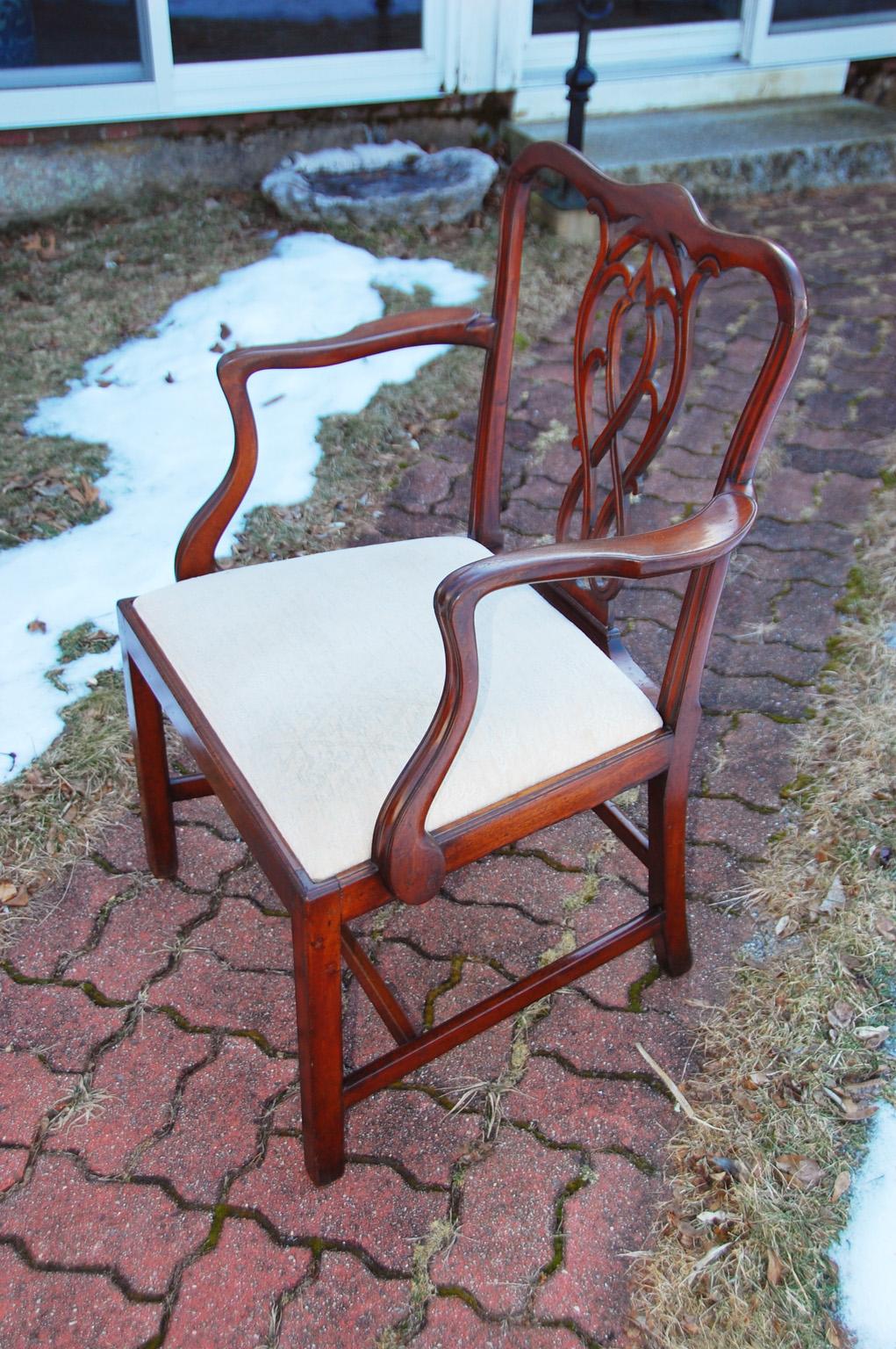 19th Century English Georgian Period Mahogany Chippendale Armchair with Slip Seat Carved Back For Sale