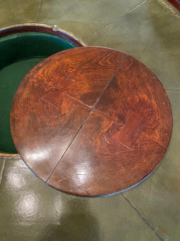 English Georgian Period Mahogany Rent Table / Desk For Sale at 1stDibs