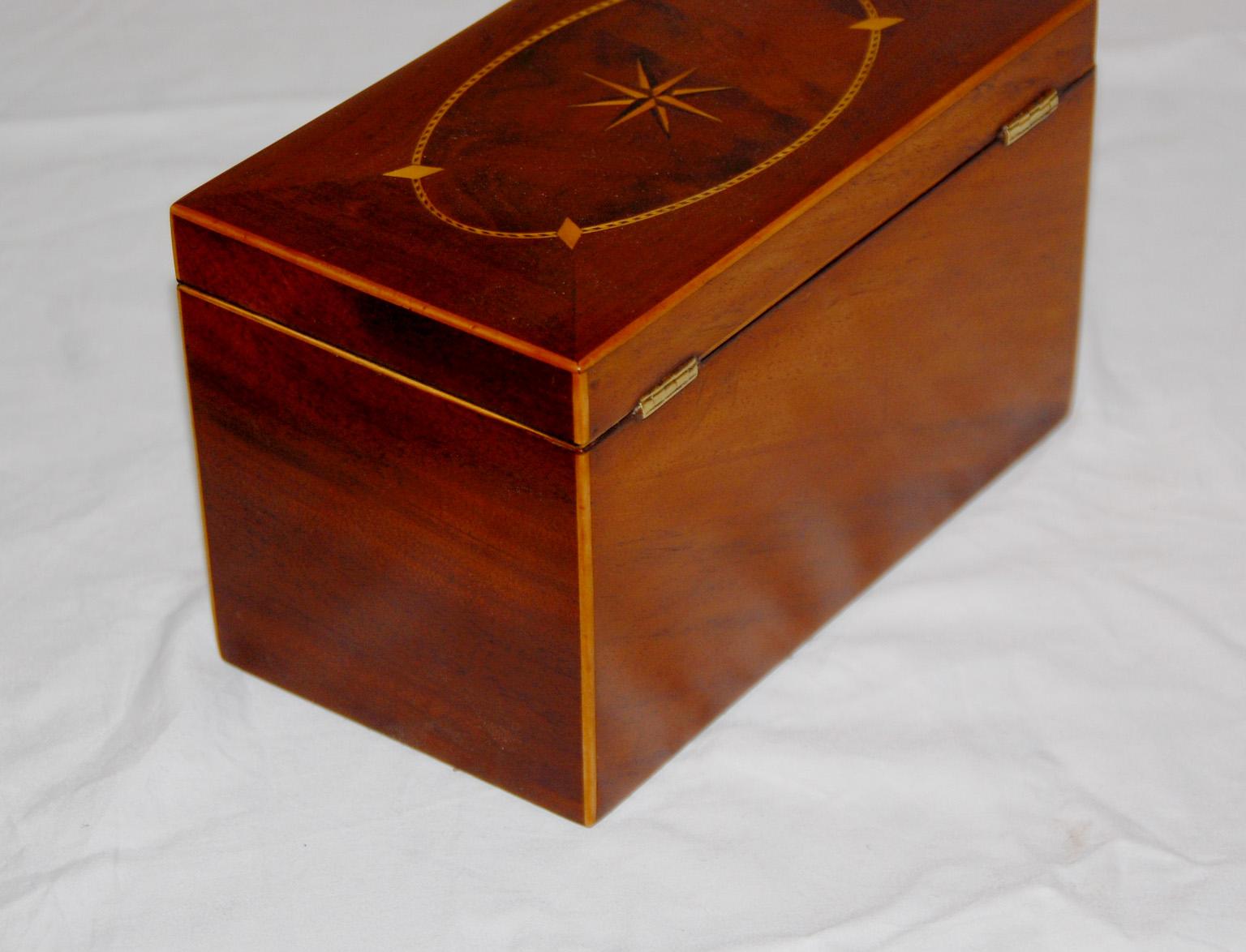 English Georgian Period Mahogany Teacaddy with Canon and Compass Rose Inlay In Good Condition In Wells, ME