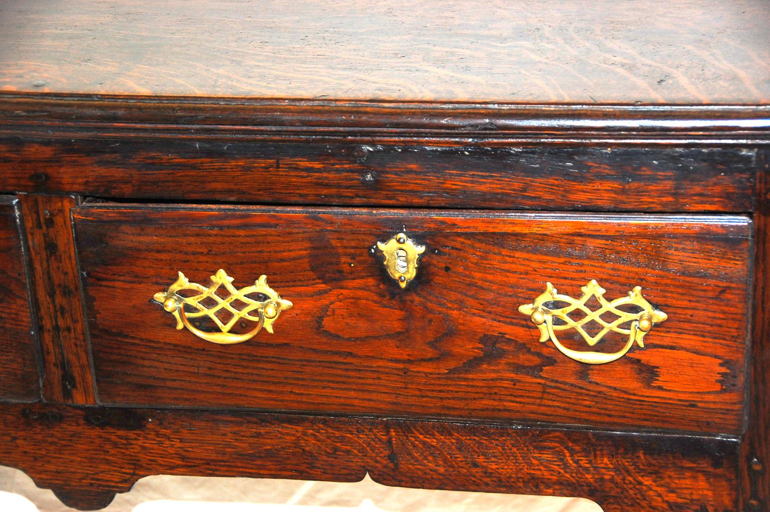 English Georgian Period Oak Three-Drawer Cabriole Leg Low Dresser 1