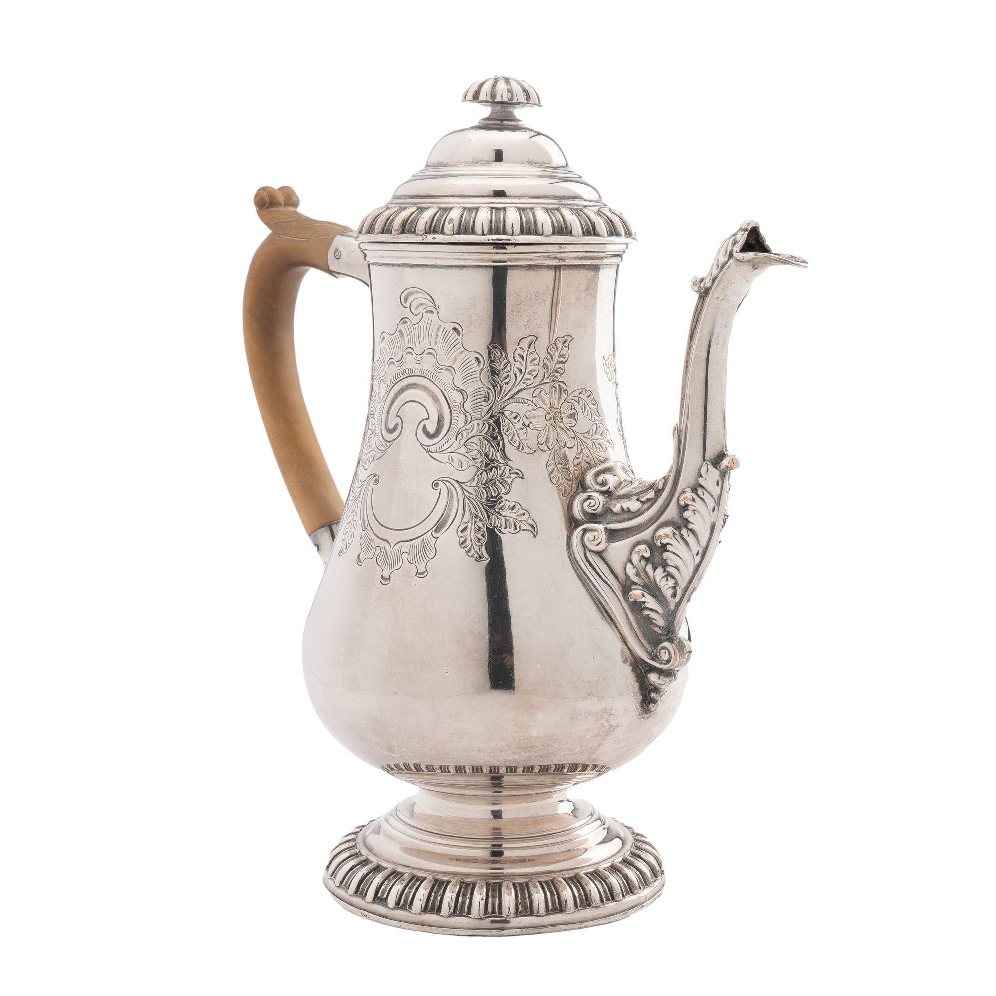 Cafetera inglesa georgiana piriforme de Sheffield, 'década de 1750 siglo XVIII en venta