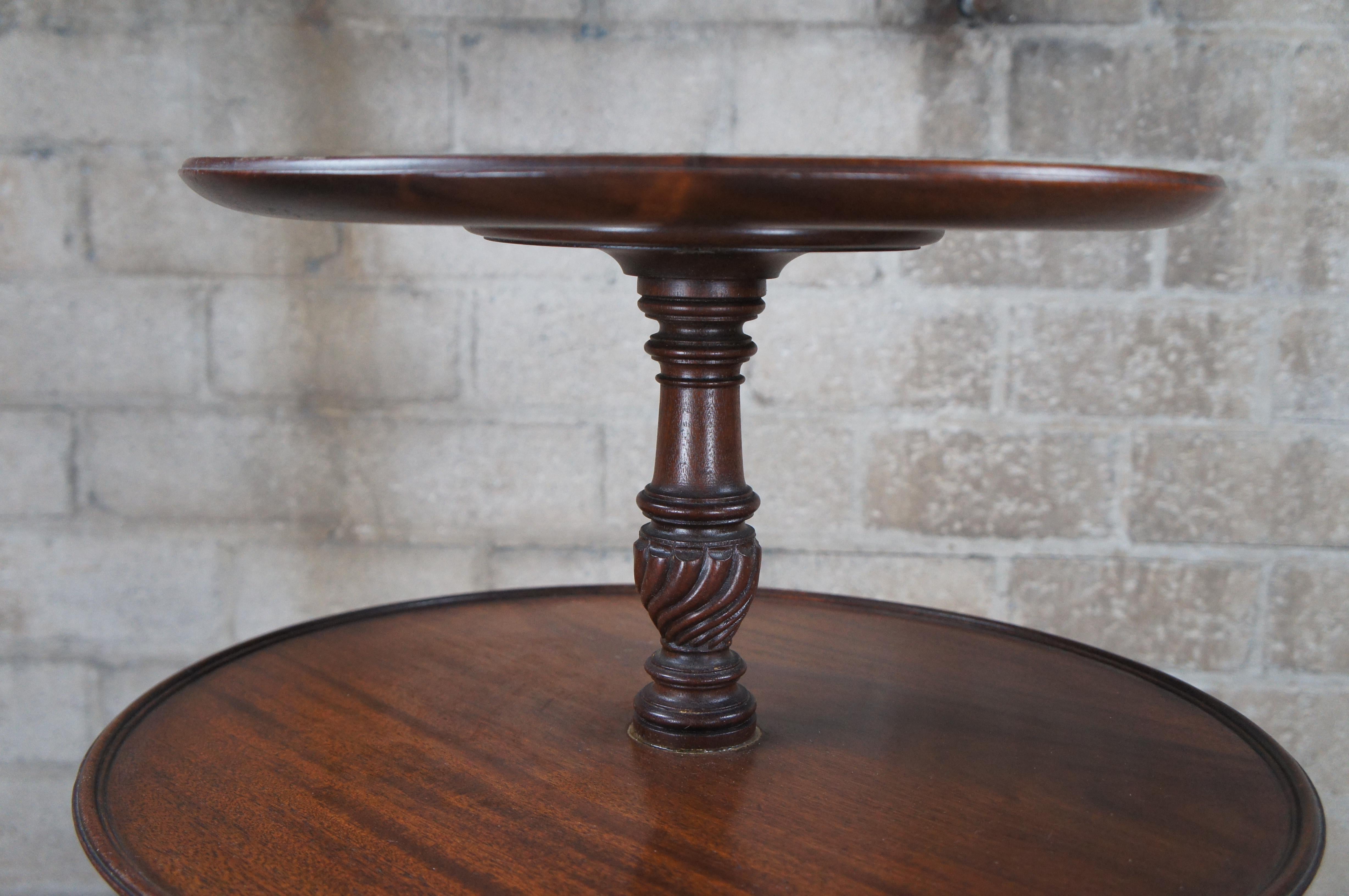 English Georgian Solid Mahogany 3 Tier Dumbwaiter Table Butler Pedestal Table For Sale 1