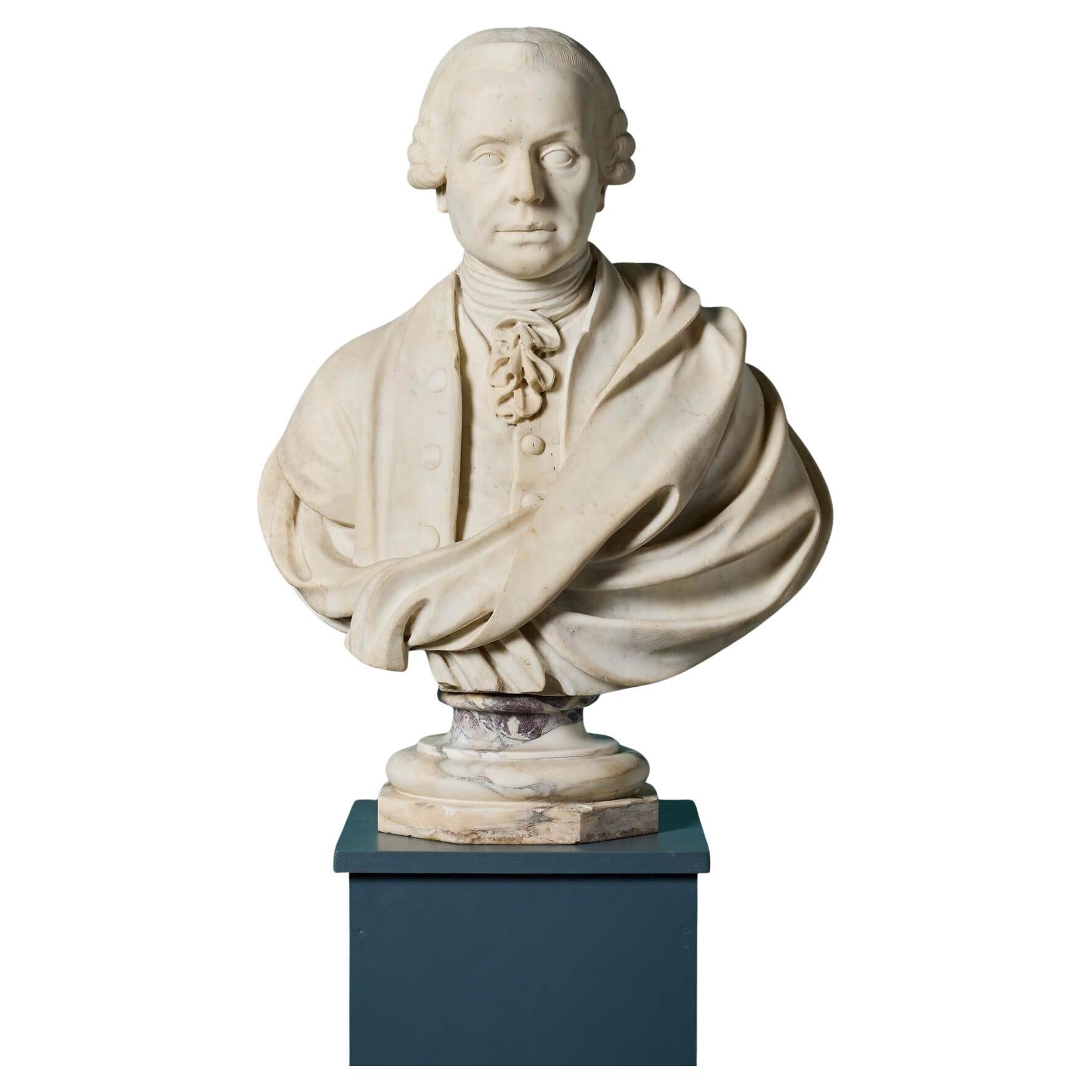 Englische georgianische Marmorbüste eines gelehrten Gentleman (Statuary Marble Bust of a Scholarly Gentleman)