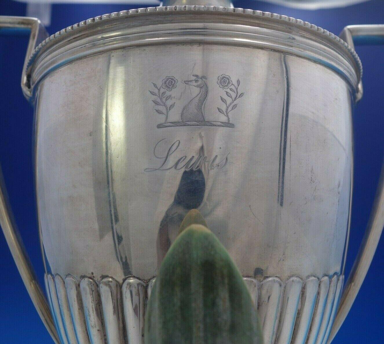 Englisches georgianisches Sterlingsilber-Samovar mit Wappen:: Hunden und Blumen '#4051' 1