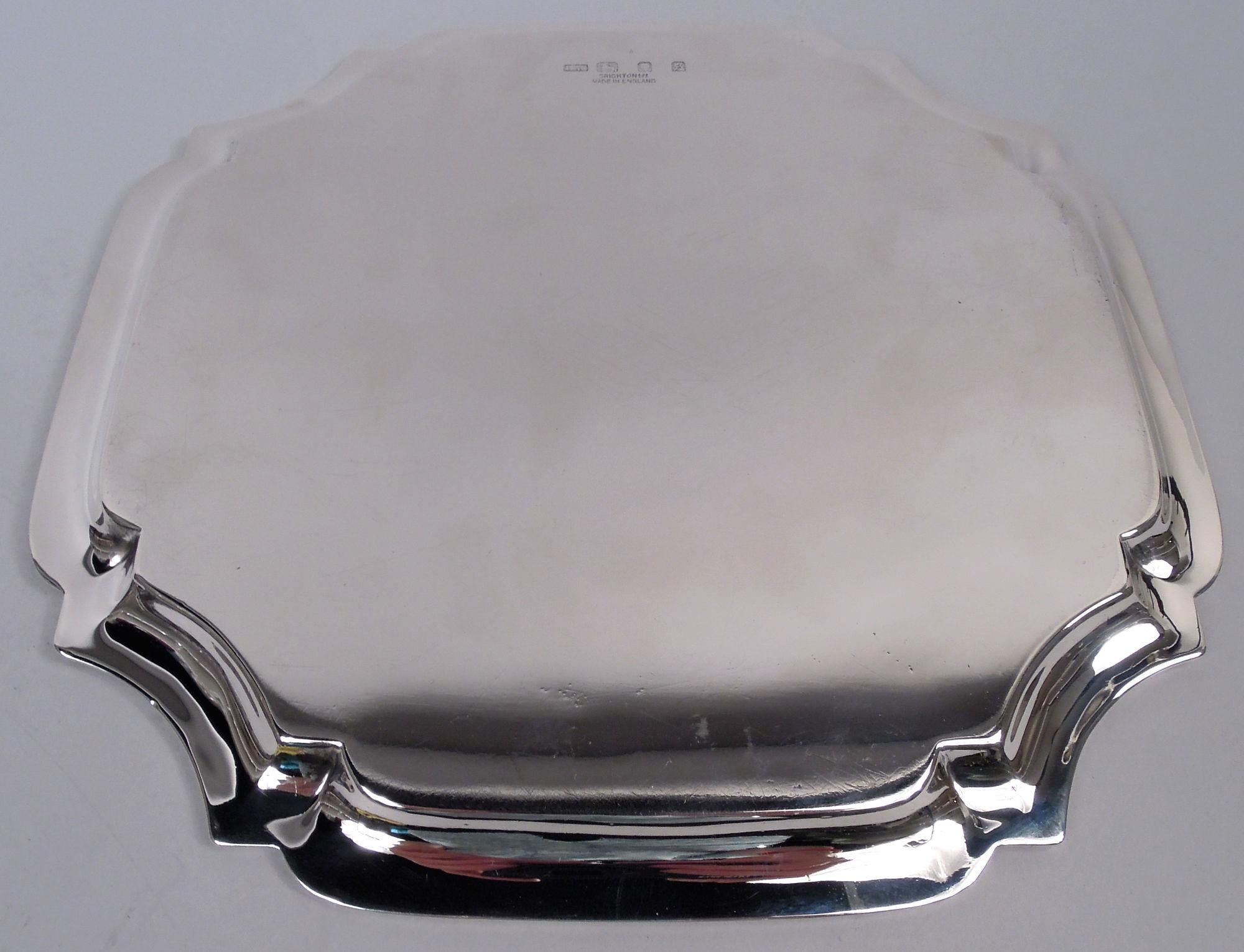 Britannique Plateau carré à cartouche en argent sterling de style géorgien anglais, 1933 en vente