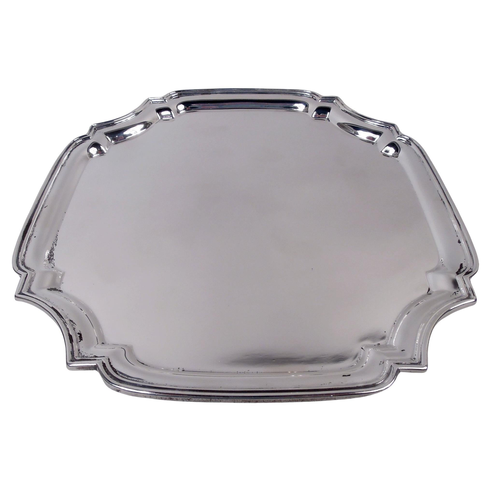 Plateau carré à cartouche en argent sterling de style géorgien anglais, 1933