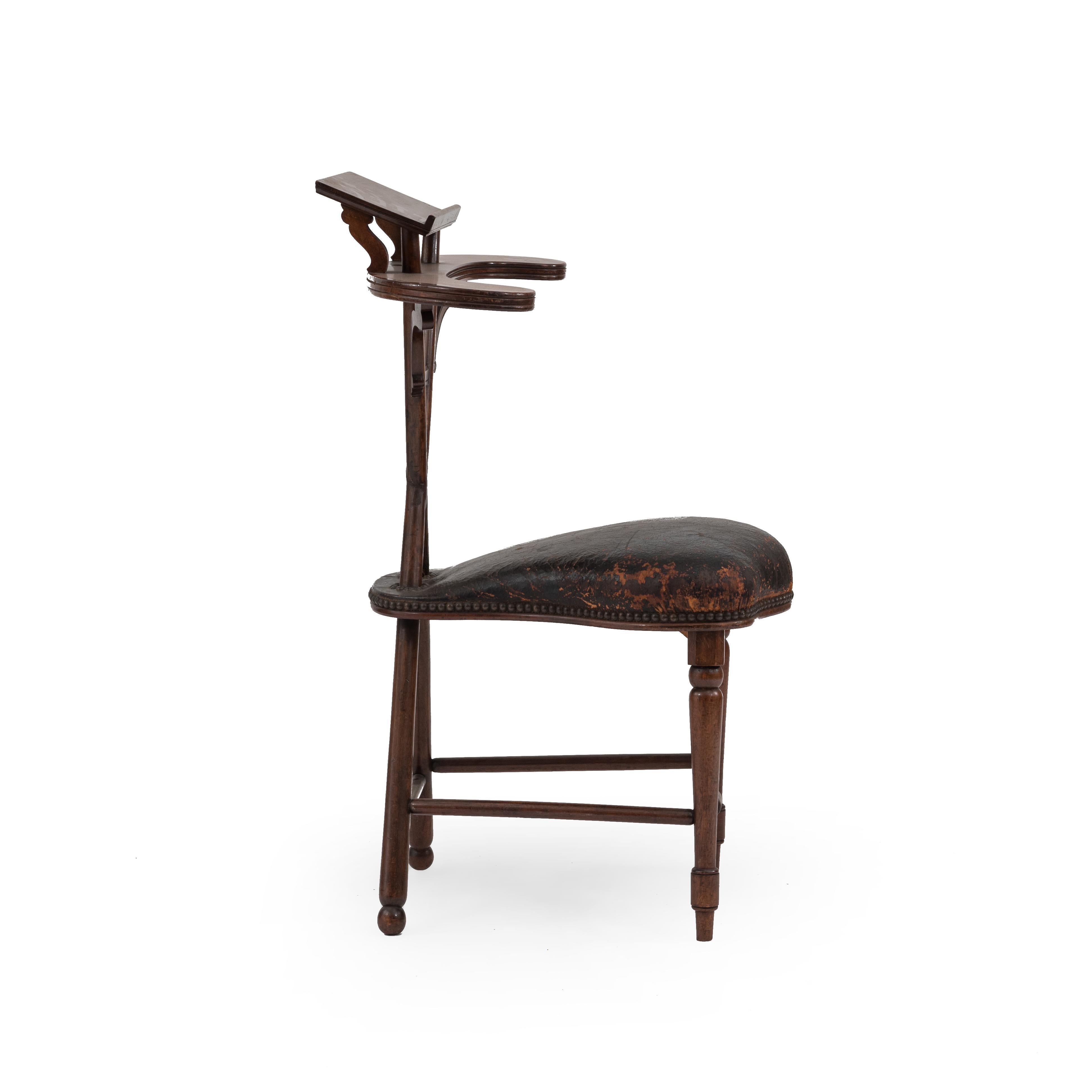 Chaise de lecture anglaise de style géorgien du XIXe siècle en noyer de Thomas Jefferson Bon état - En vente à New York, NY