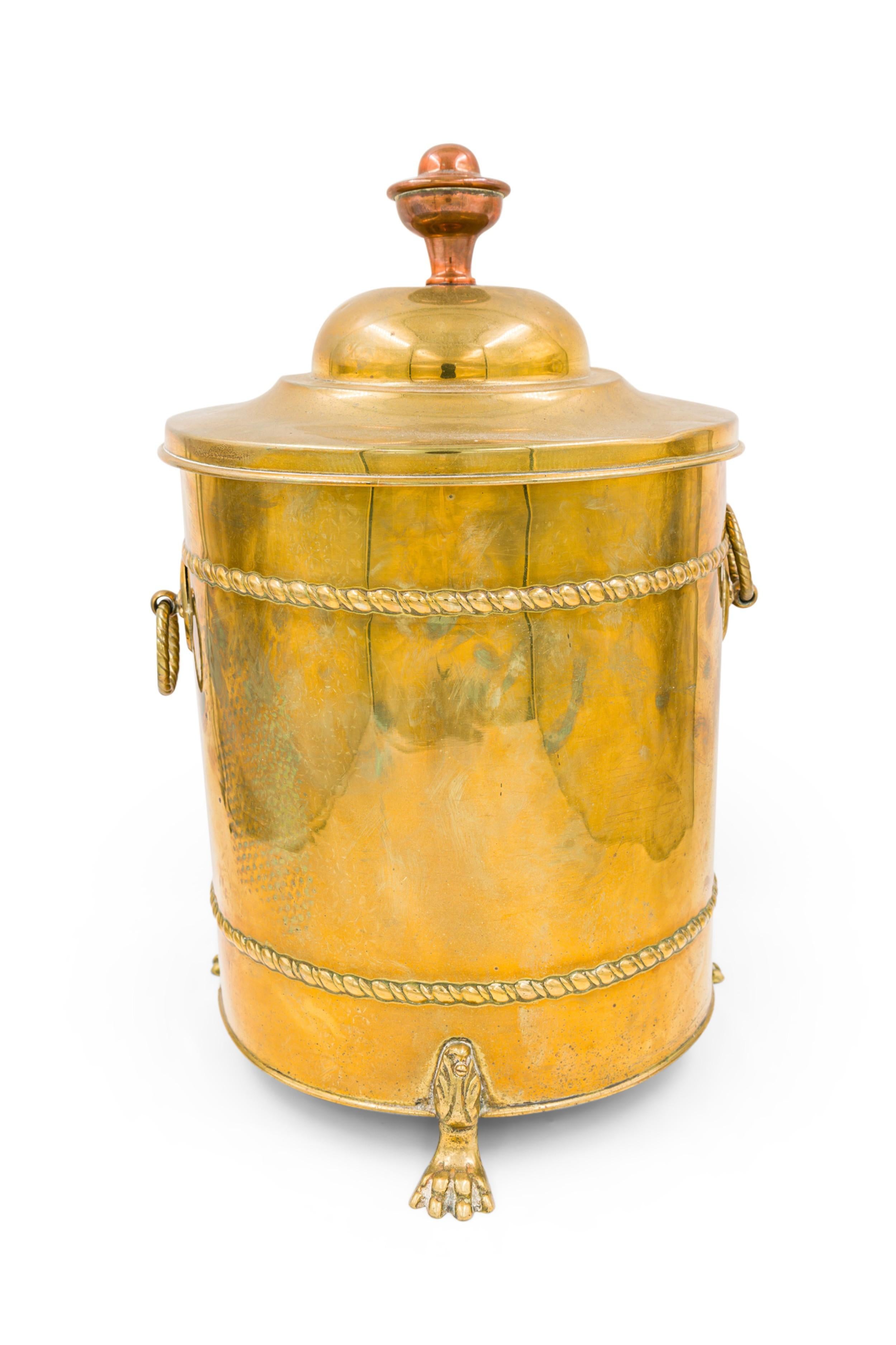 Britannico English Georgian style Brass Round Bucket With Lid in vendita