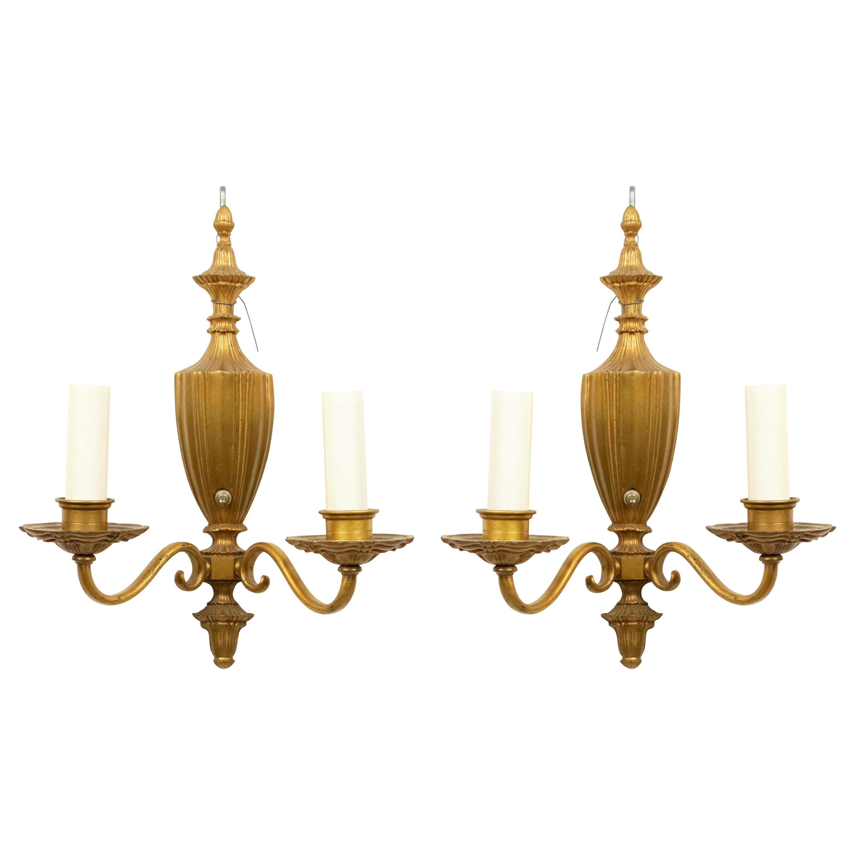 Applique vasiformi in ottone in stile georgiano inglese