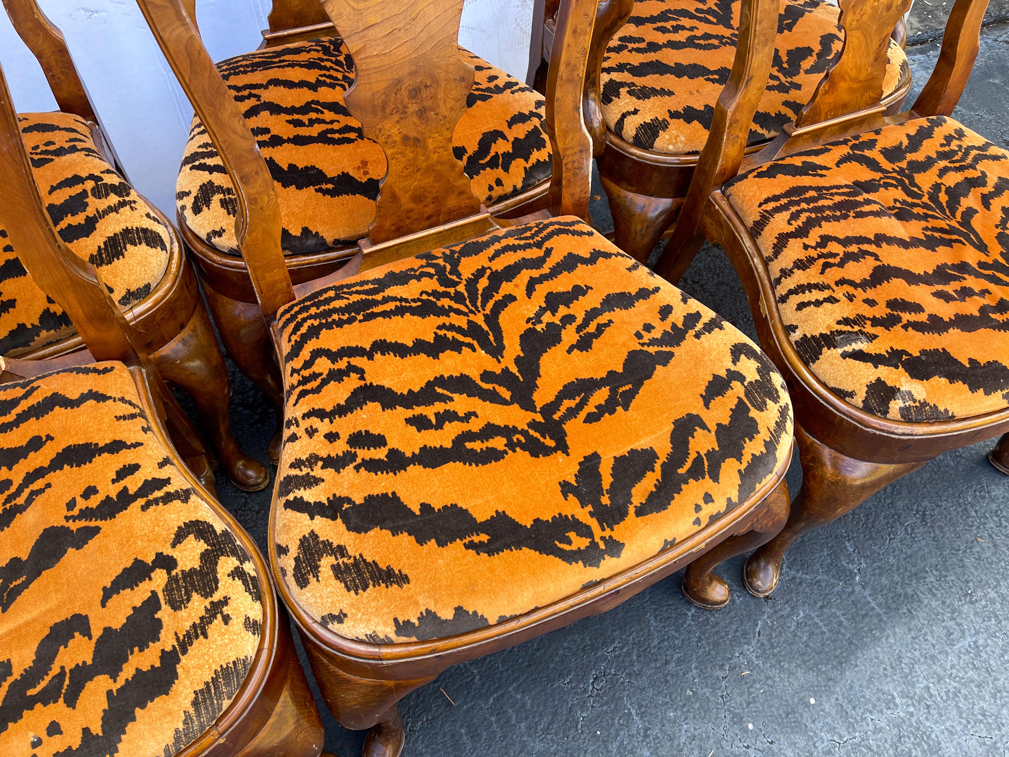 English Georgian Style Burl Walnut Dining Chairs in Vintage Tiger Velvet, S/8 In Good Condition In Kennesaw, GA