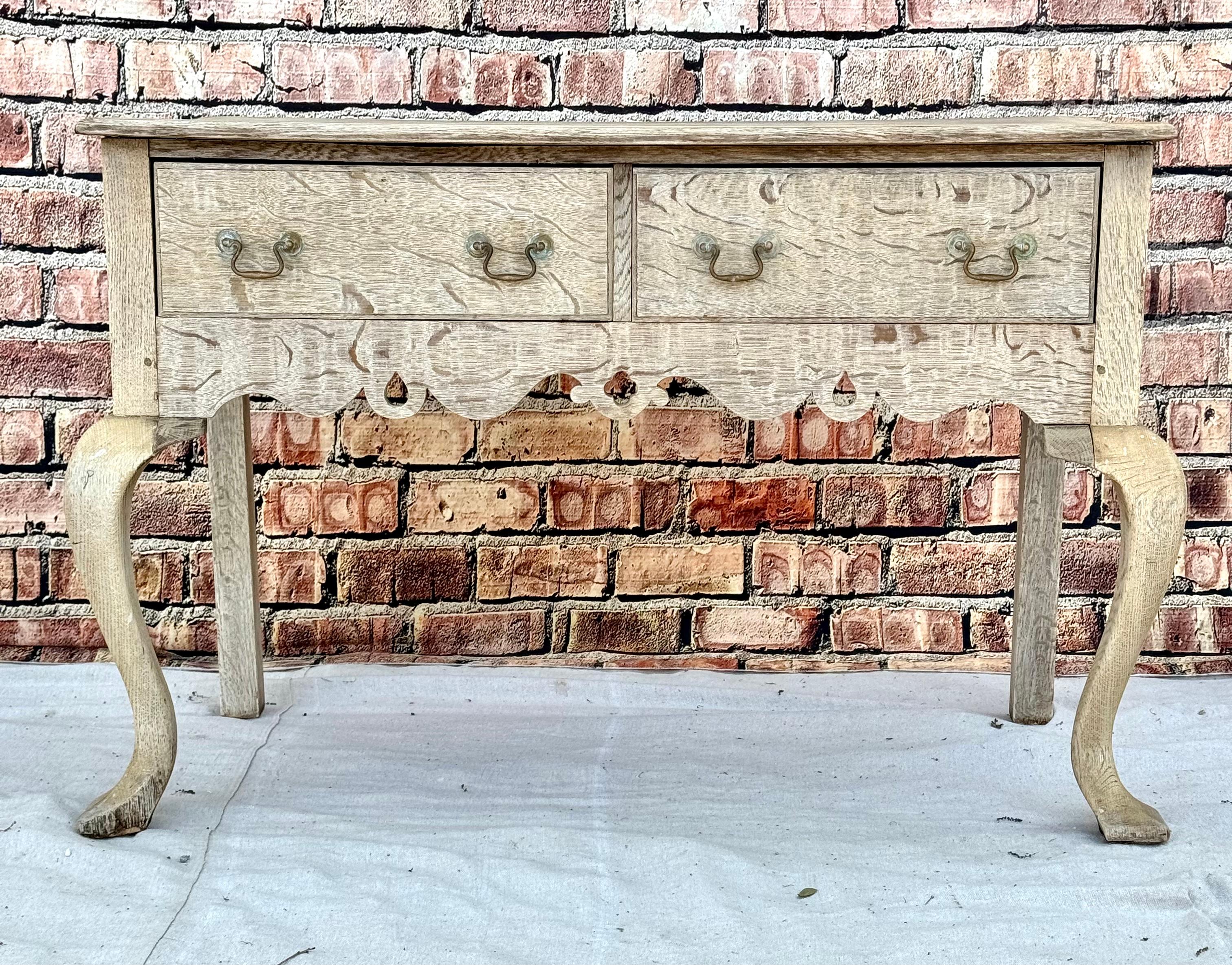English Georgian Style Carved and Bleached Oak Lowboy In Good Condition In Bradenton, FL