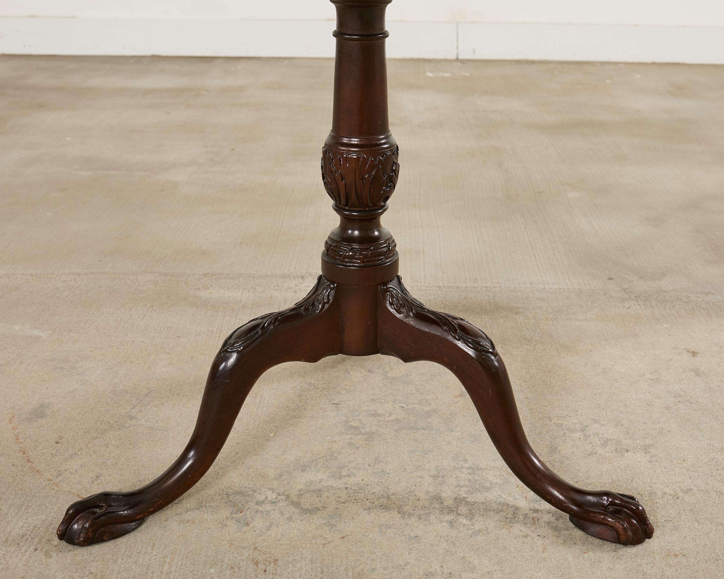 Mahogany English Georgian Style Clover Leaf Flip-Top Table For Sale