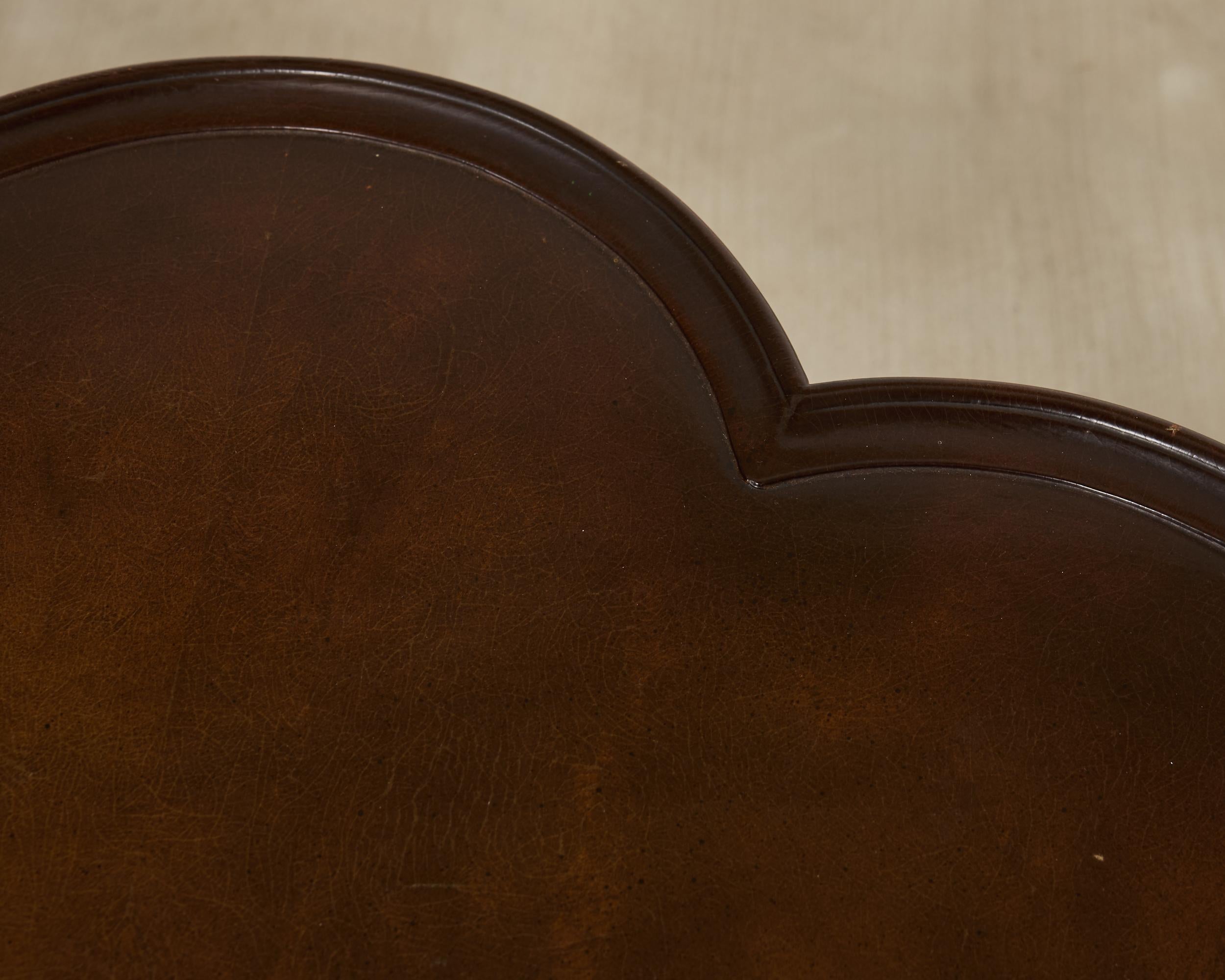 English Georgian Style Clover Leaf Flip-Top Table For Sale 1