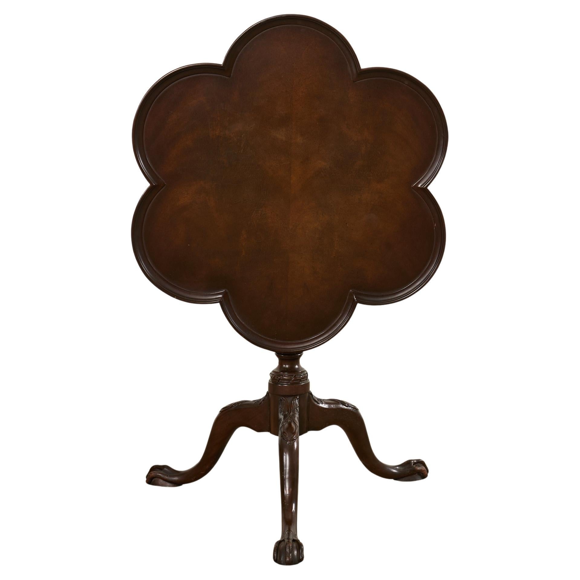English Georgian Style Clover Leaf Flip-Top Table For Sale