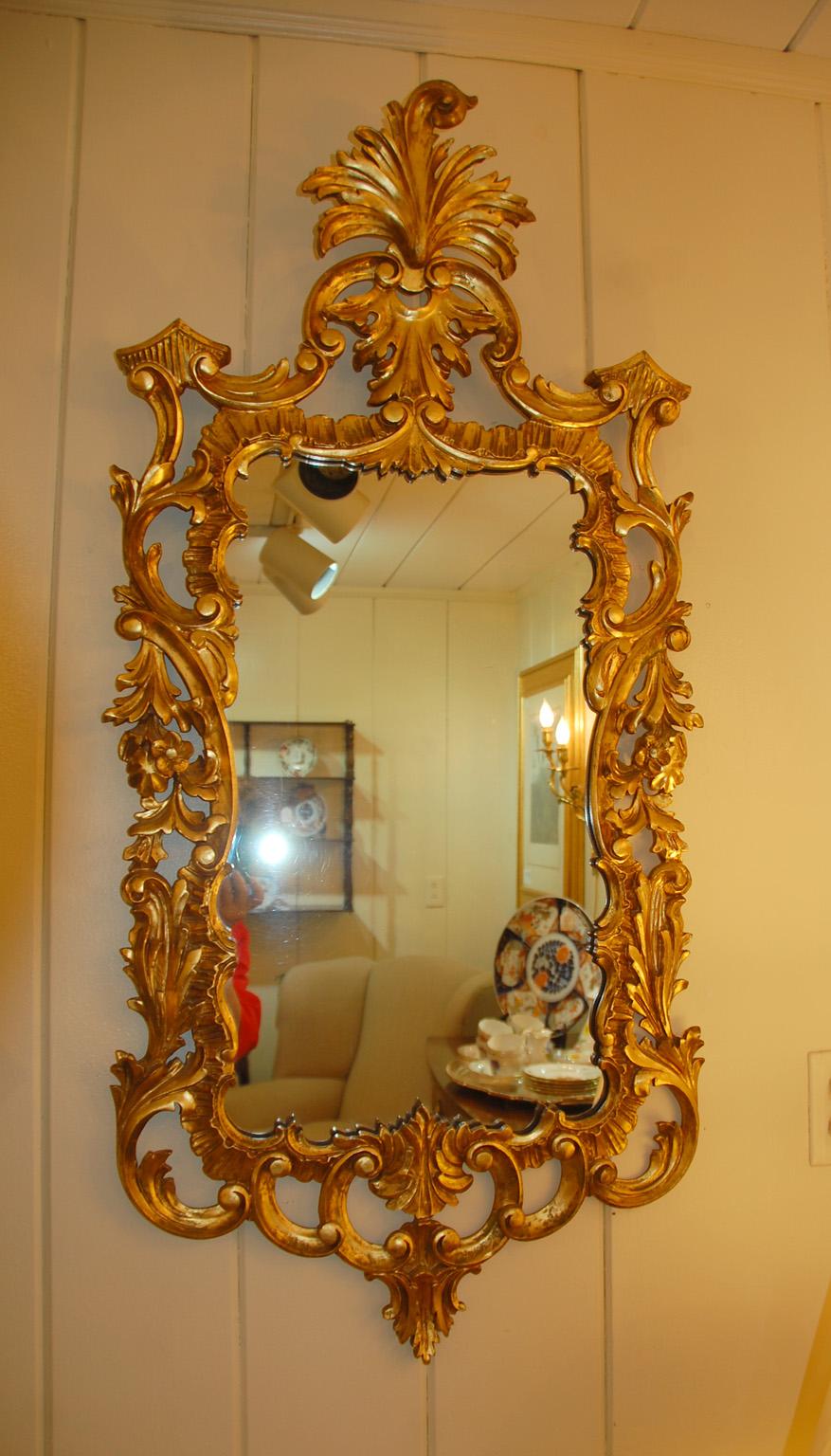English Georgian Style Late 19th Century Gold Leaf Hand Carved Mirror 3
