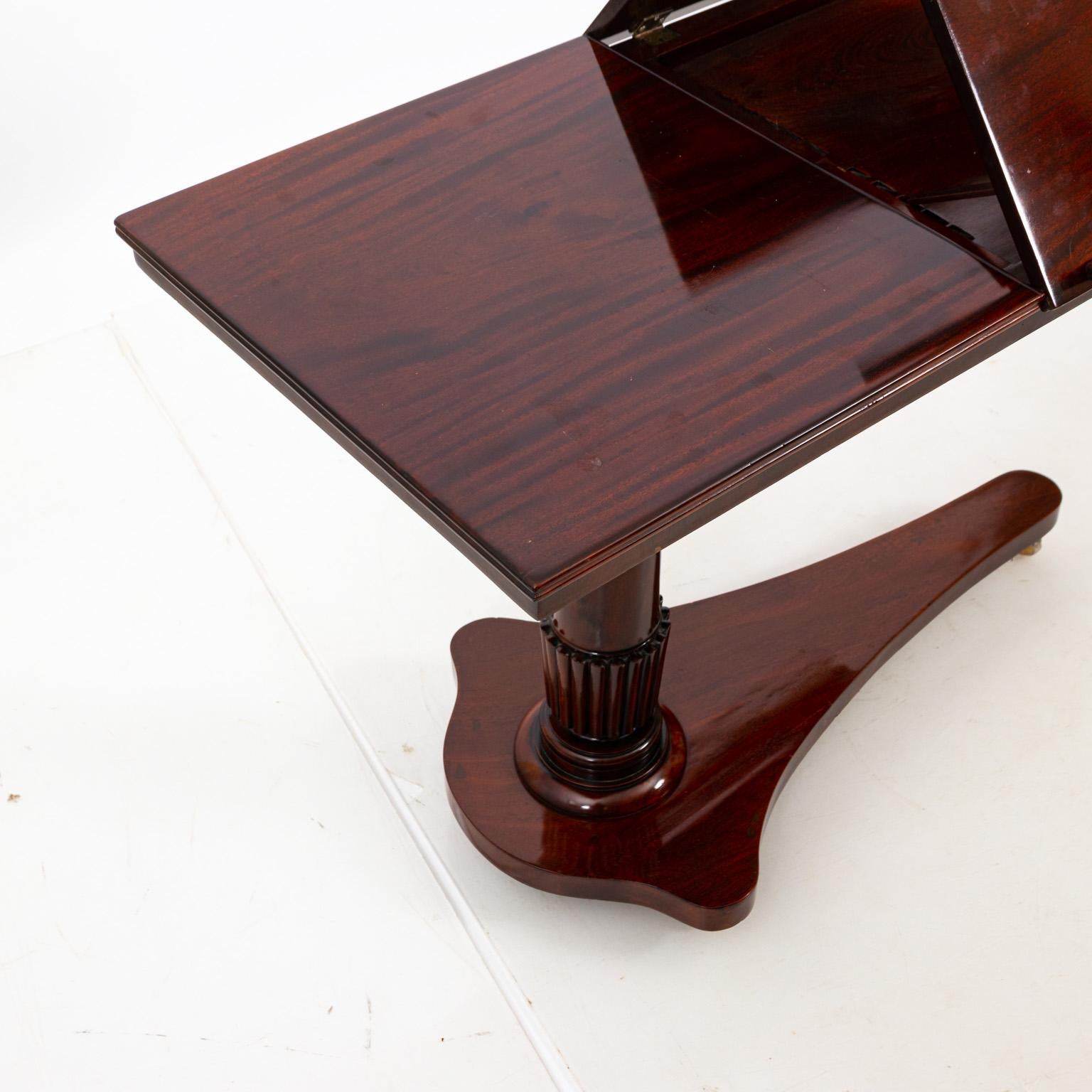 English Georgian Style Mahogany Book Stand For Sale 14