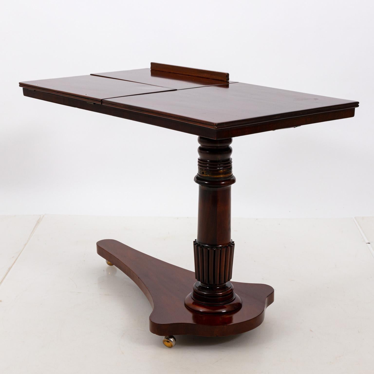 19th Century English Georgian Style Mahogany Book Stand For Sale