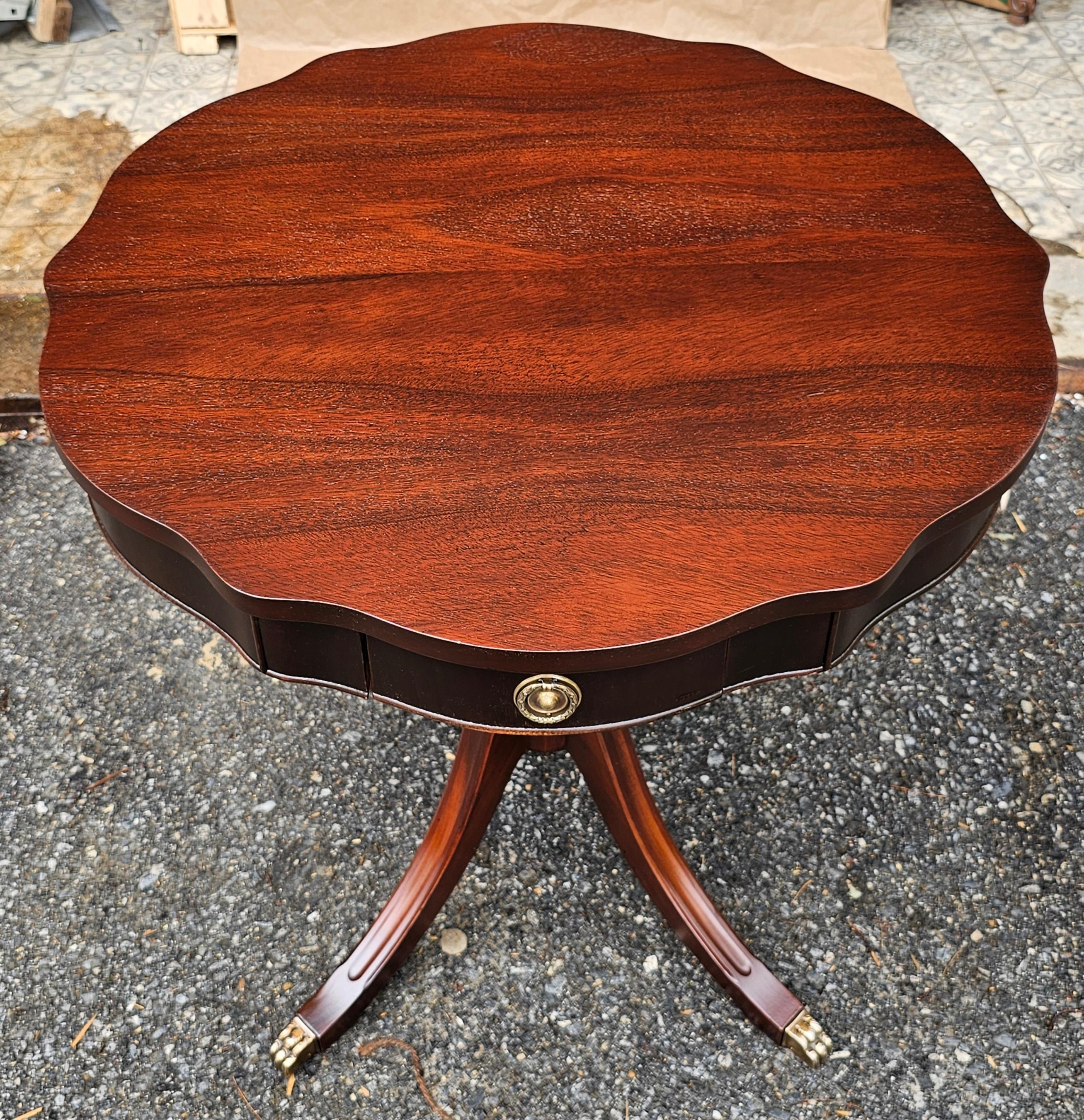 American English Georgian Style Mahogany Pedestal Drum Center Table For Sale