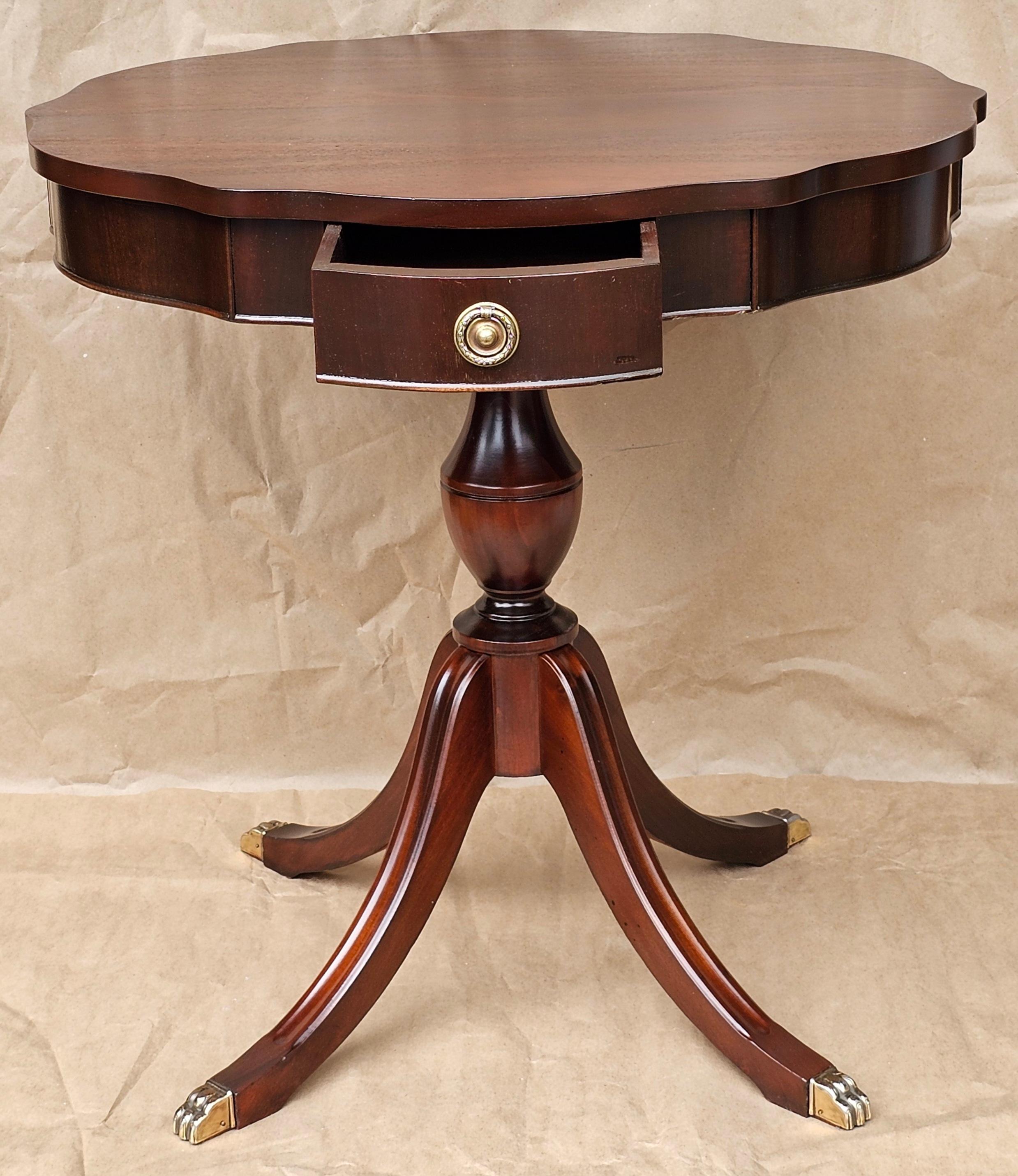 Carved English Georgian Style Mahogany Pedestal Drum Center Table For Sale