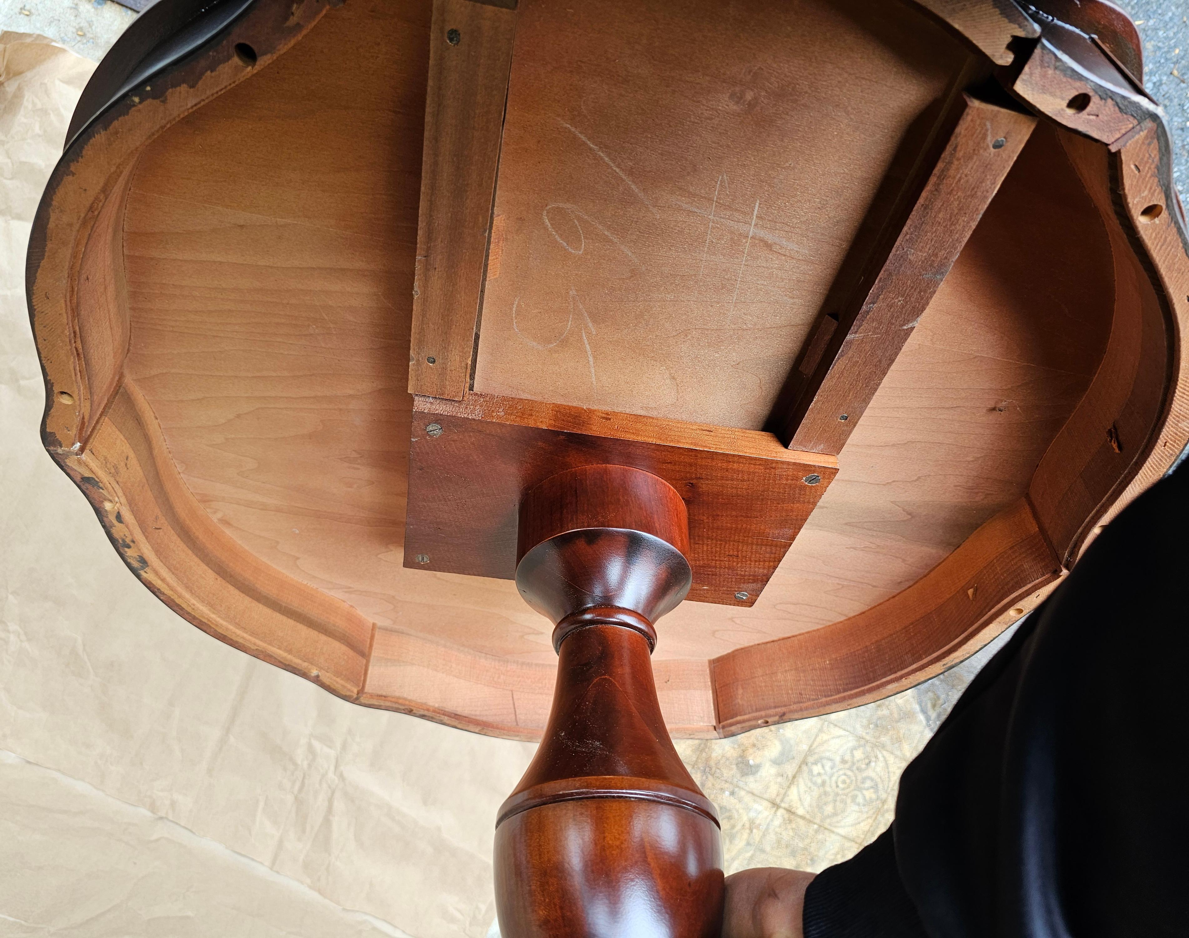 English Georgian Style Mahogany Pedestal Drum Center Table For Sale 1