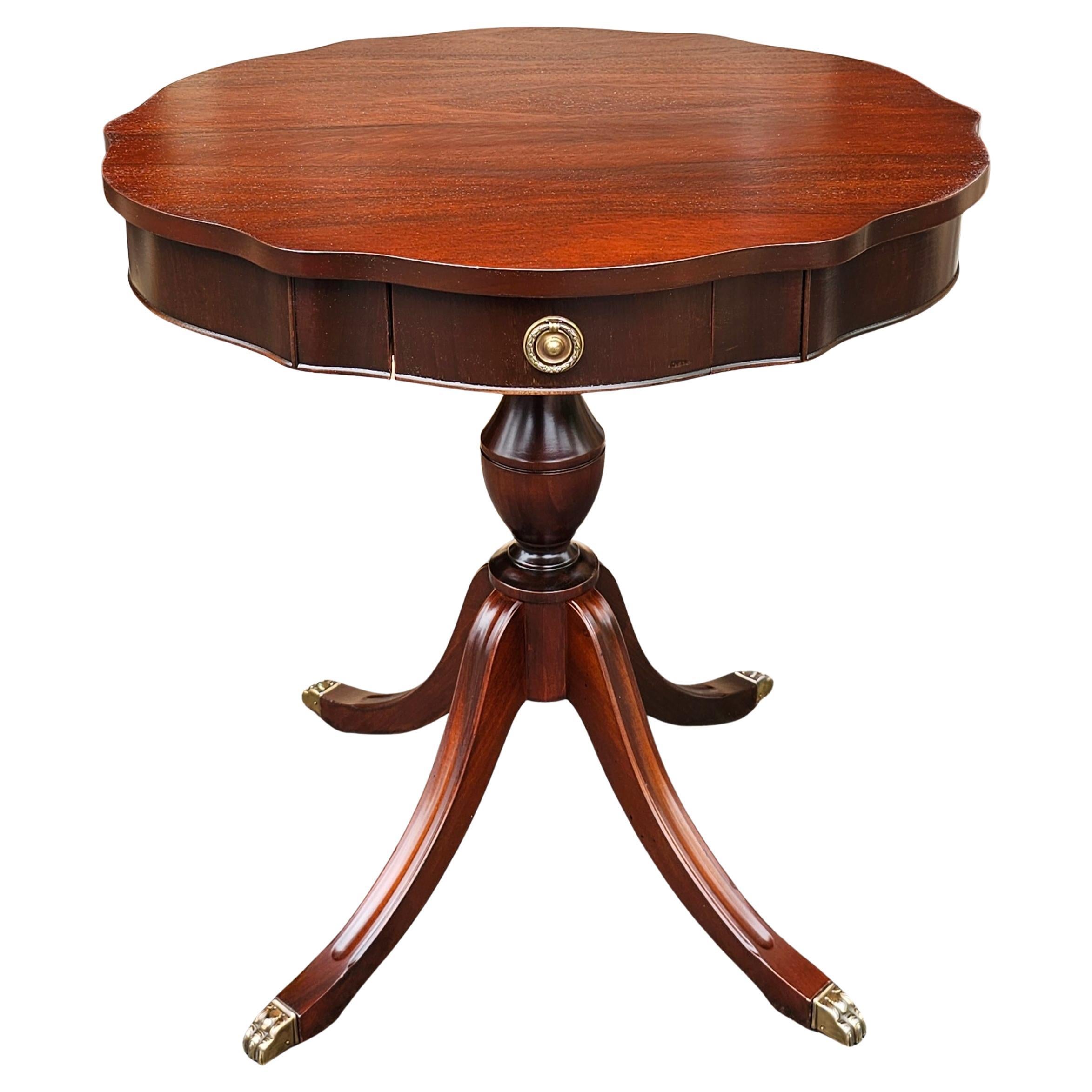 Mesa de centro de tambor con pedestal de caoba de estilo georgiano inglés