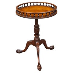 Mesa de Vino de Caoba con Pedestal de Estilo Georgiano Inglés