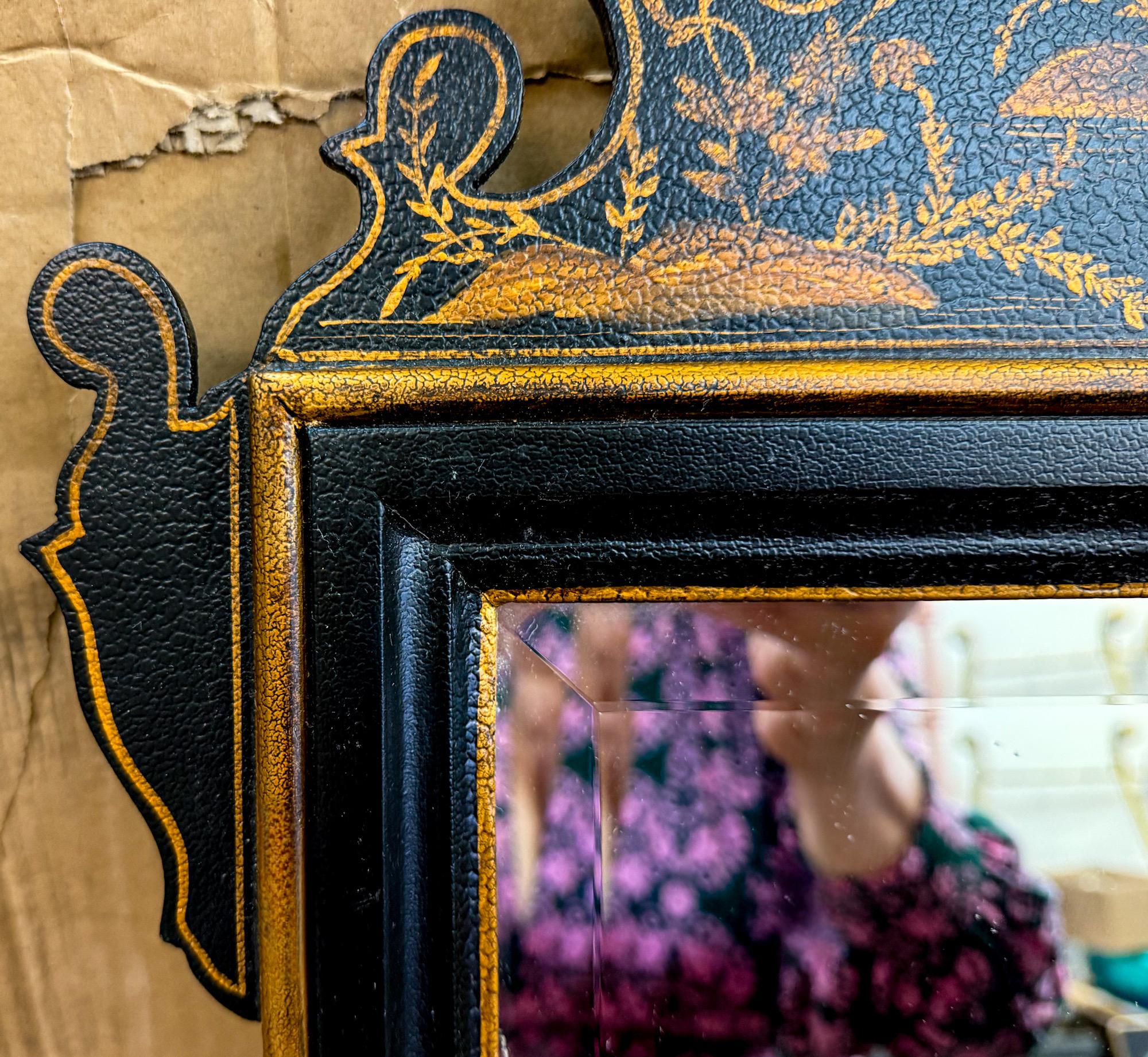 20ième siècle Miroirs muraux de style géorgien anglais Petite Chinoiserie - Paire en vente