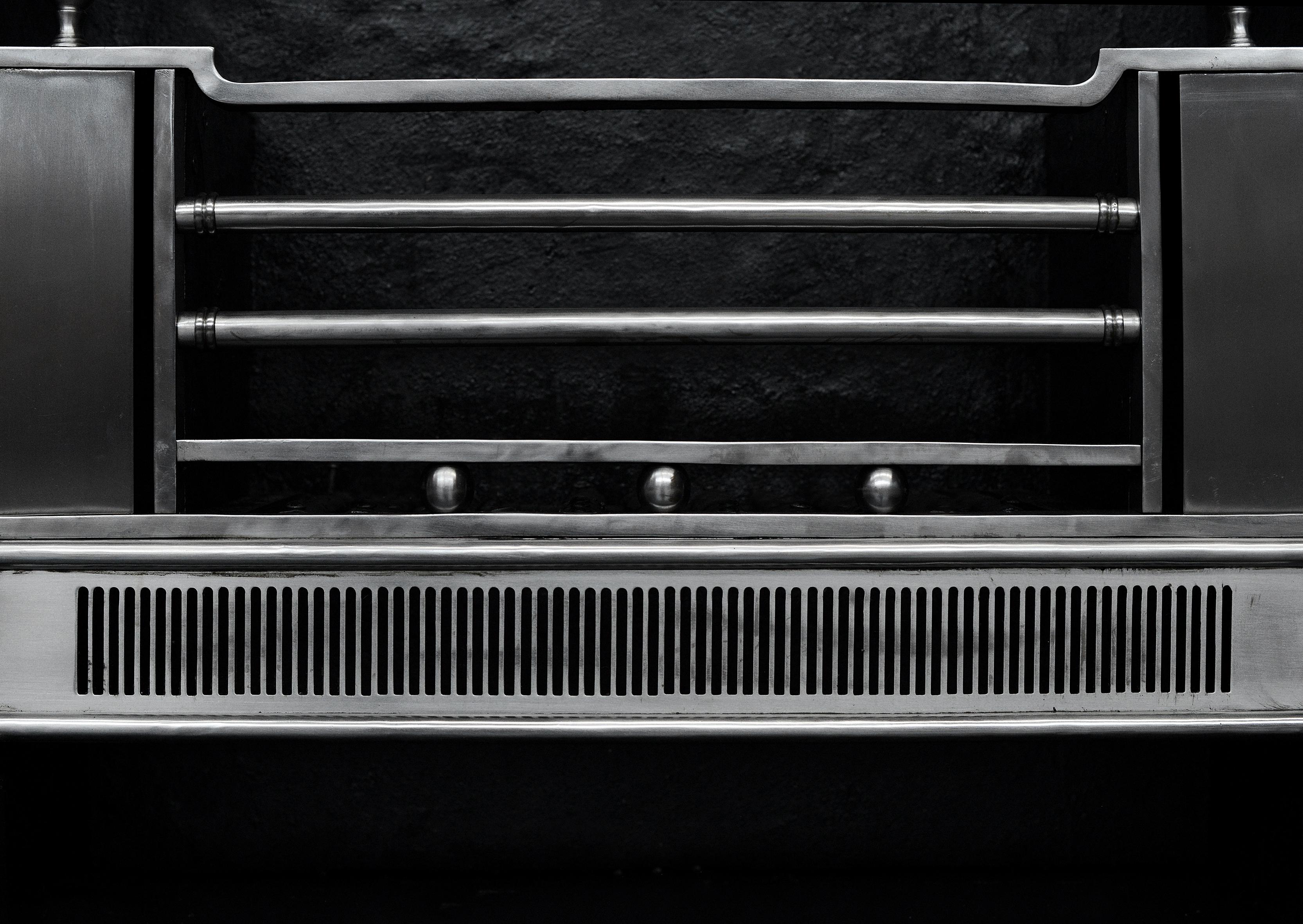 Anglais Grille de registre en acier de style géorgien anglais en vente