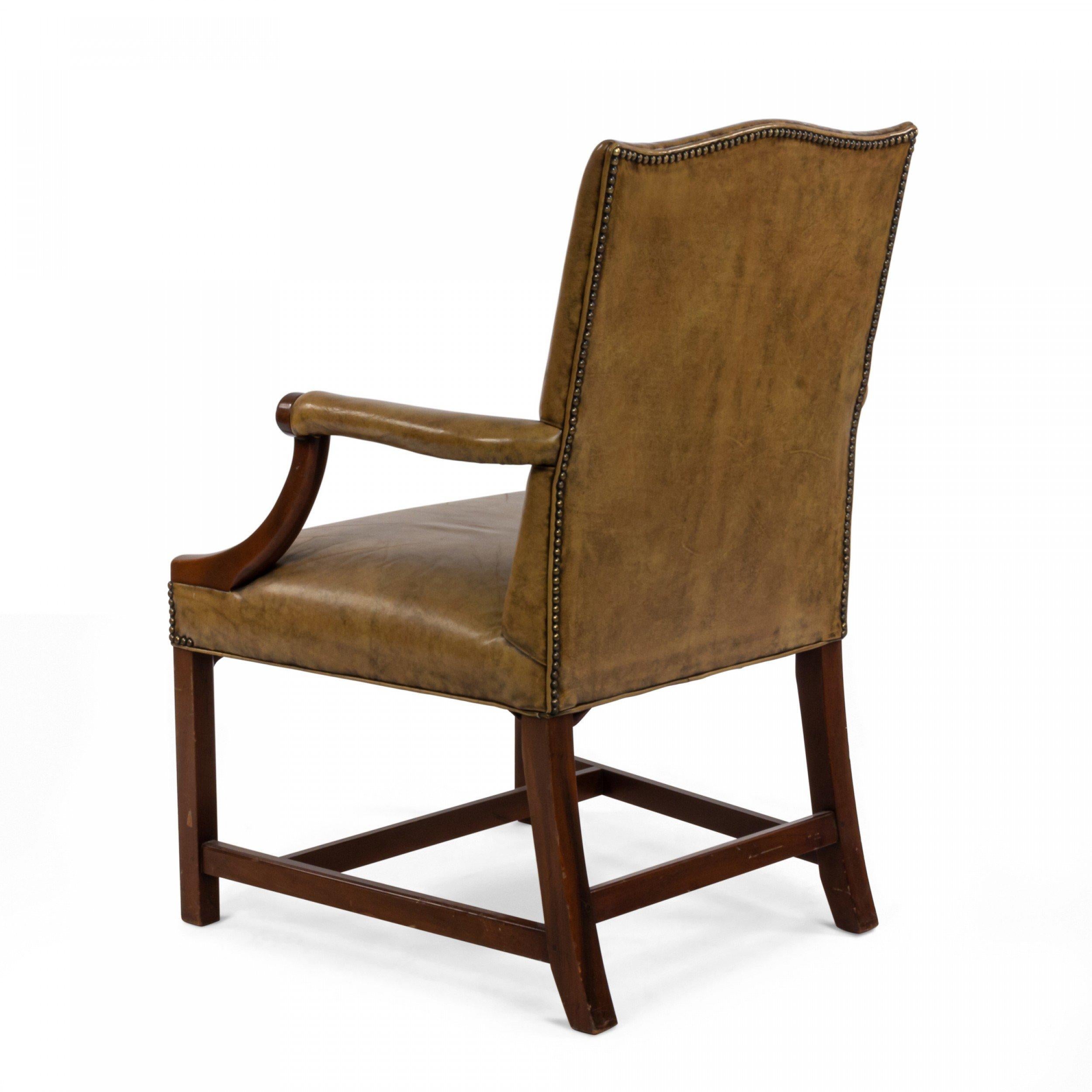 English Georgian Style Tan Leather Armchair with Brass Rivets In Good Condition For Sale In Queens, NY