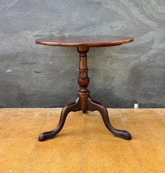 English Georgian Style Tripod Wine Table, Early 20th Century