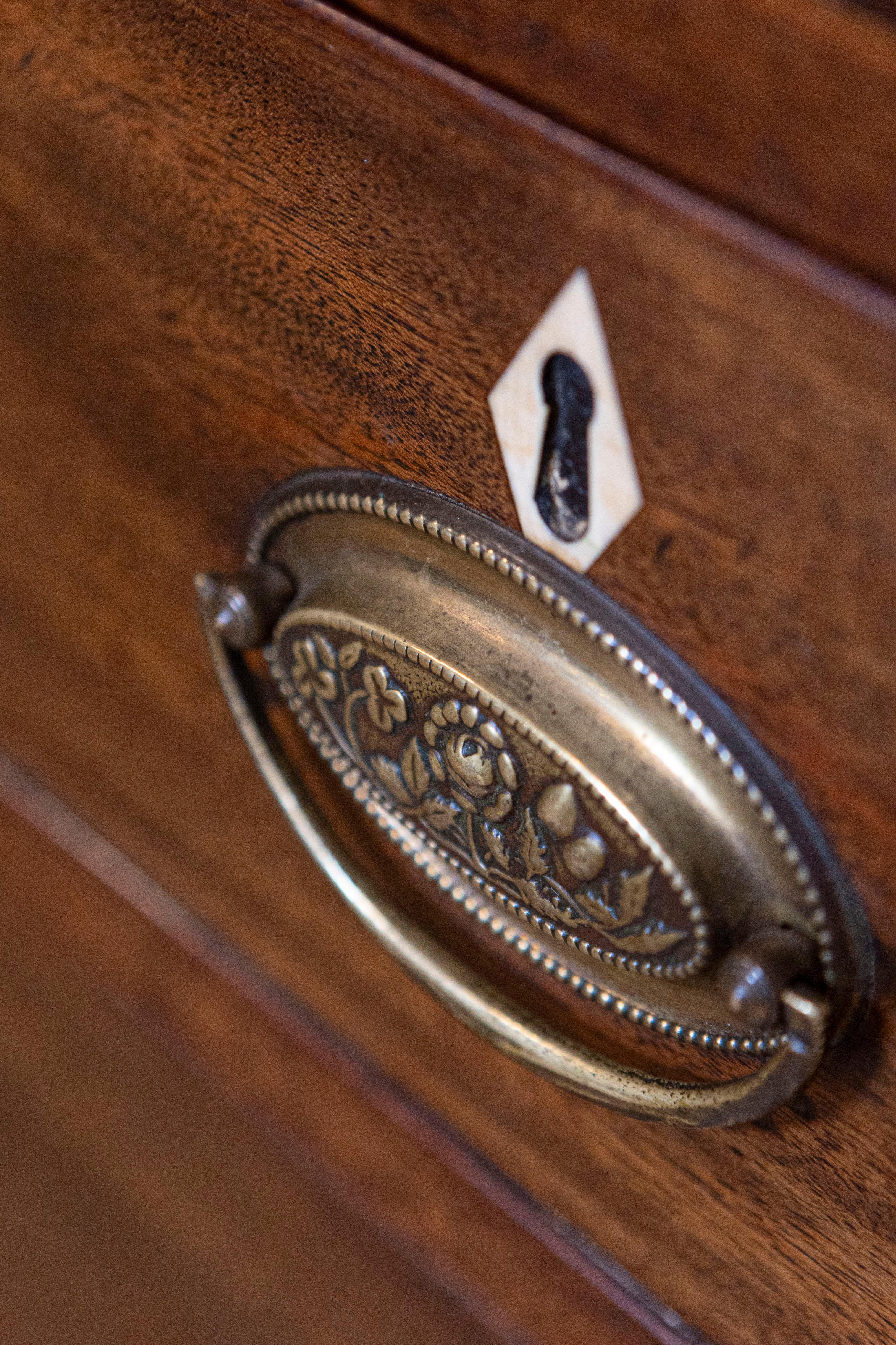 English Georgian Style Walnut Four-Drawer Chest with Sheraton Style Hardware 5