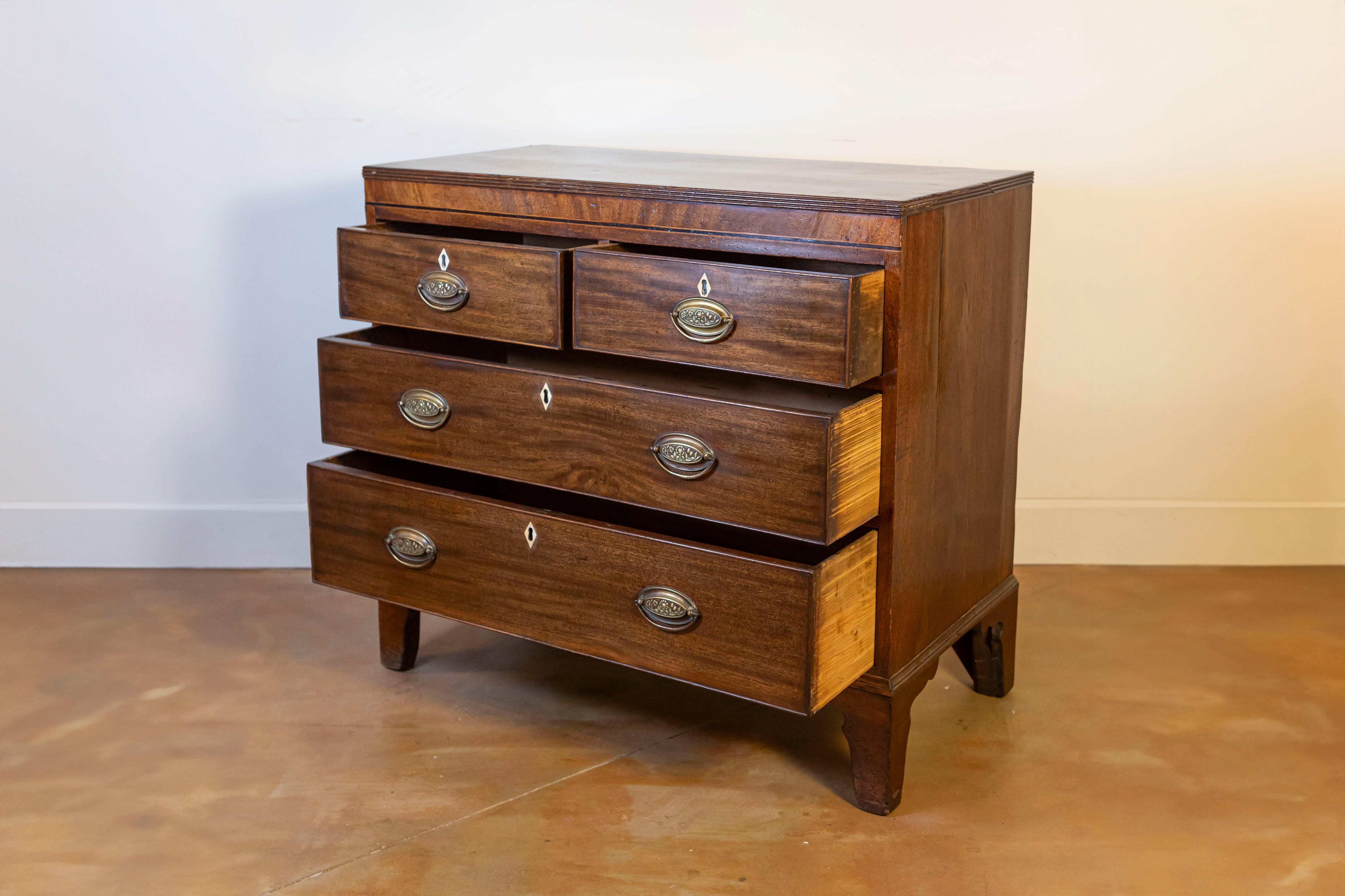 English Georgian Style Walnut Four-Drawer Chest with Sheraton Style Hardware In Good Condition In Atlanta, GA