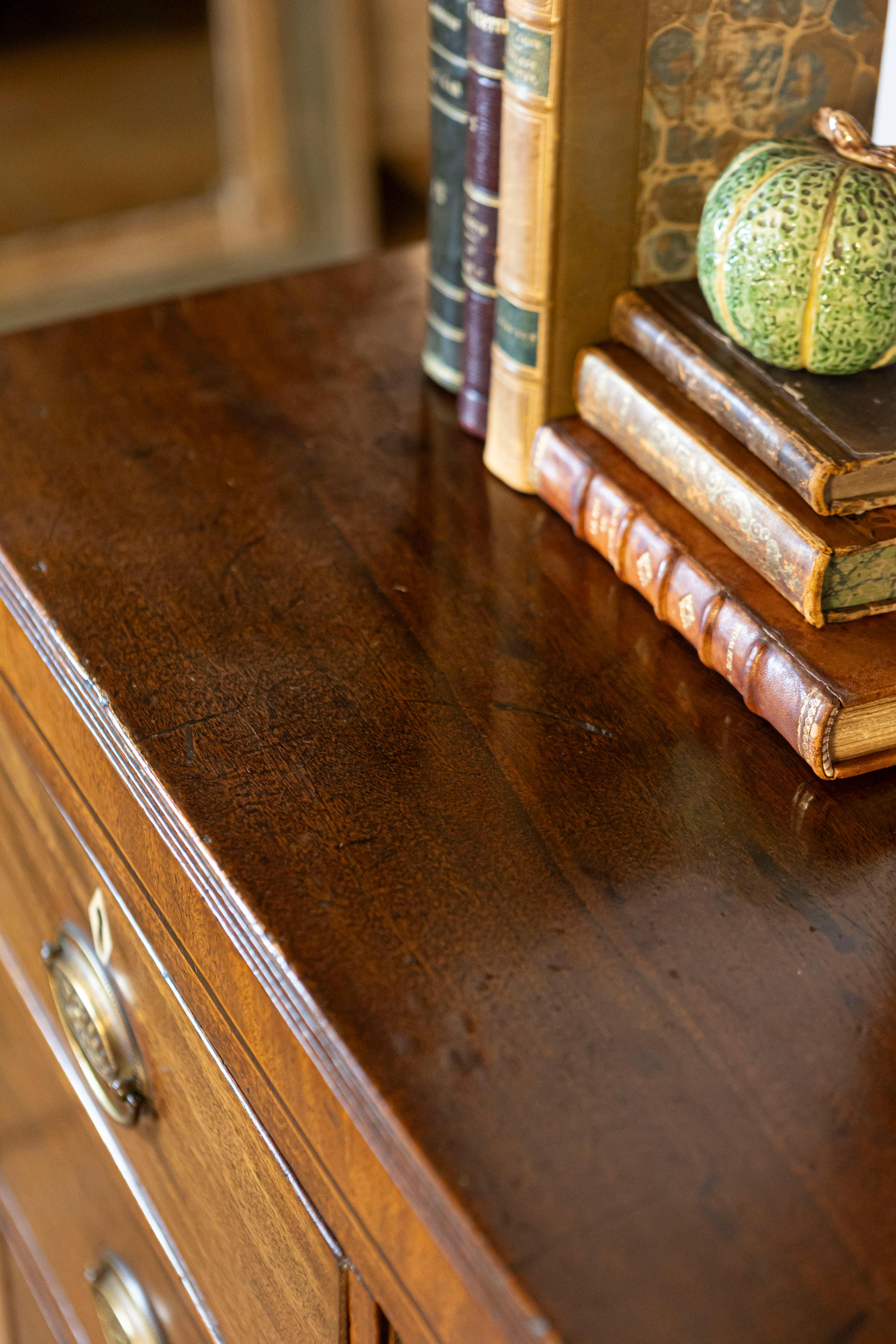 English Georgian Style Walnut Four-Drawer Chest with Sheraton Style Hardware For Sale 3