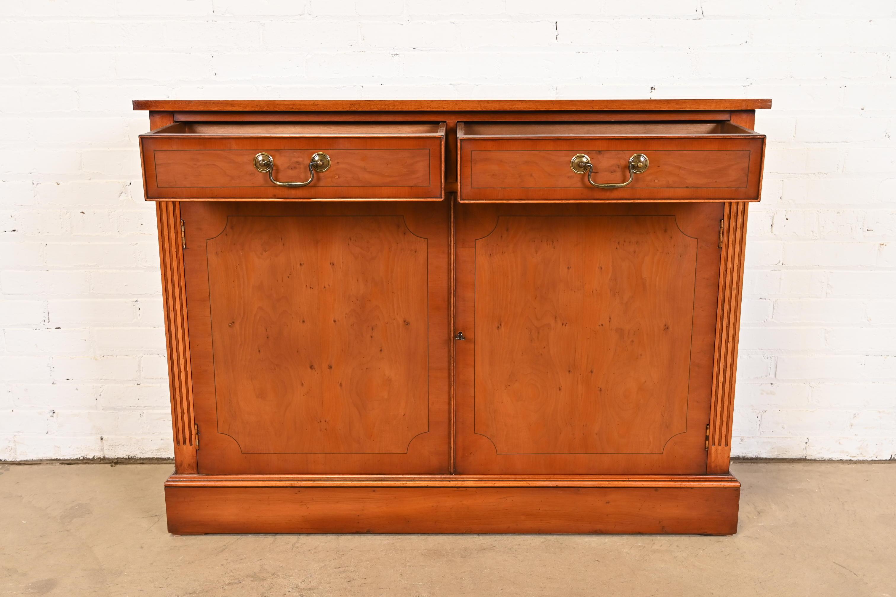 Brass English Georgian Yew Wood Bar Cabinet in the Manner of Baker Furniture For Sale