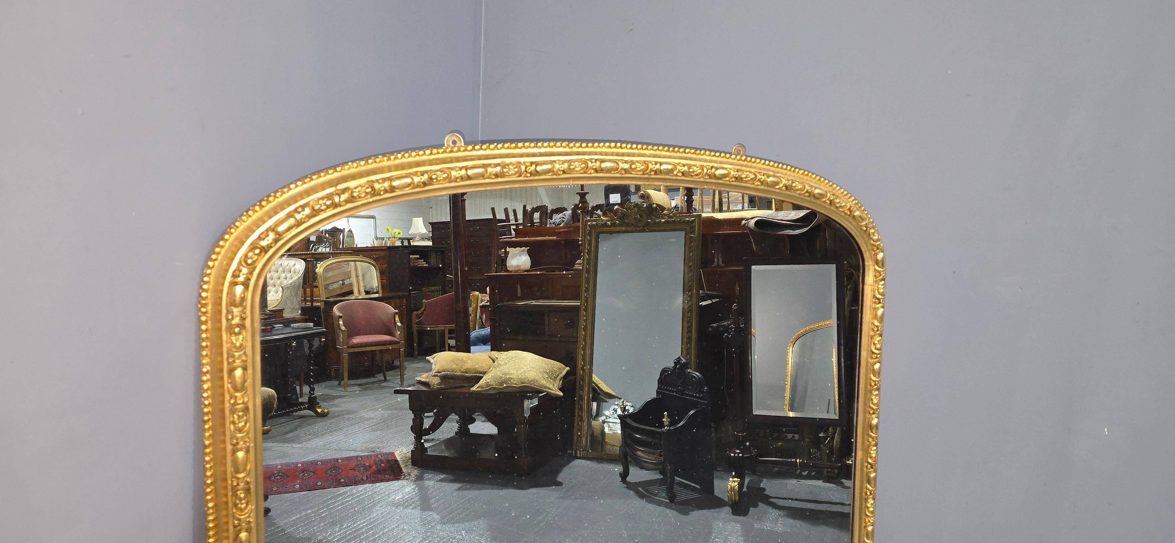 Doré Miroir à trumeau à dessus arqué, doré, anglais en vente
