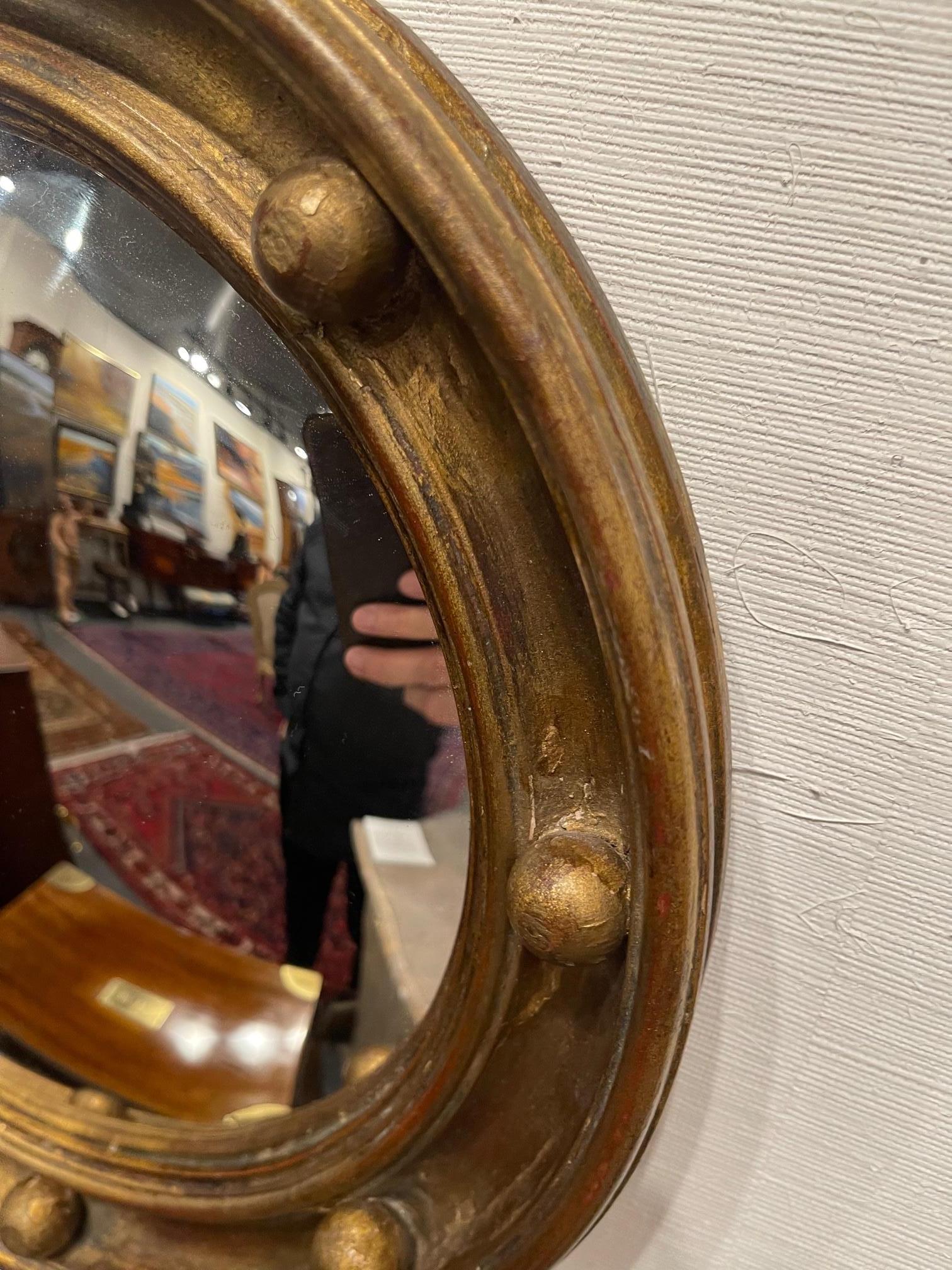 Englischer vergoldeter gerahmter Bullauge-Spiegel, 19. / 20. Jahrhundert im Zustand „Gut“ im Angebot in Savannah, GA