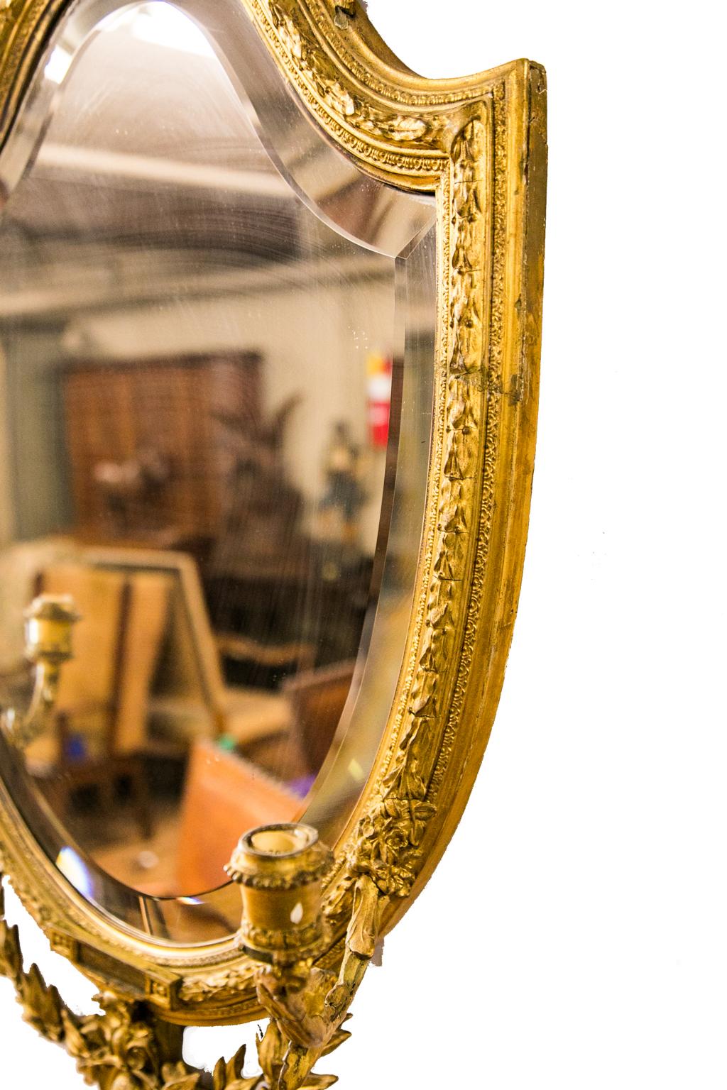 Englischer vergoldeter Girandole-Spiegel (Frühes 19. Jahrhundert) im Angebot