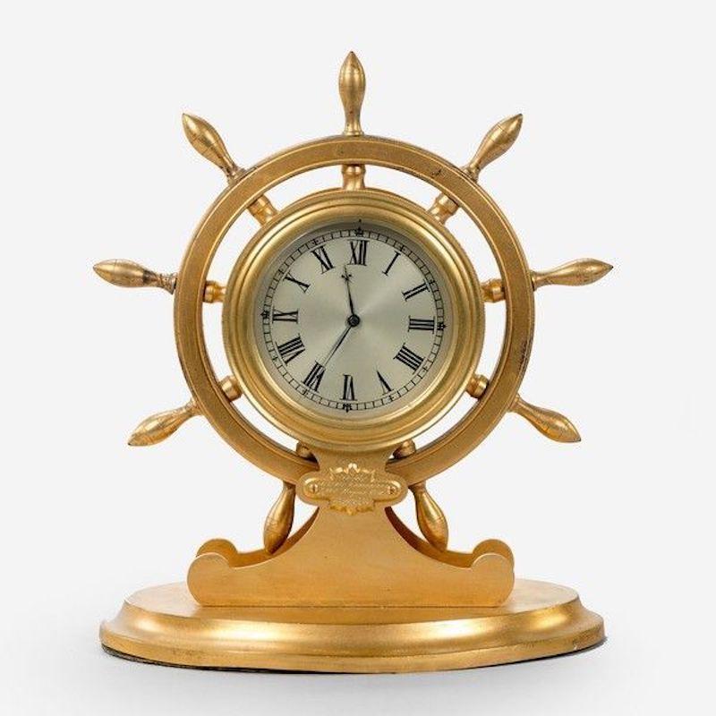 English Gilt Metal Ship's Wheel Desk Clock In Good Condition For Sale In Lymington, Hampshire