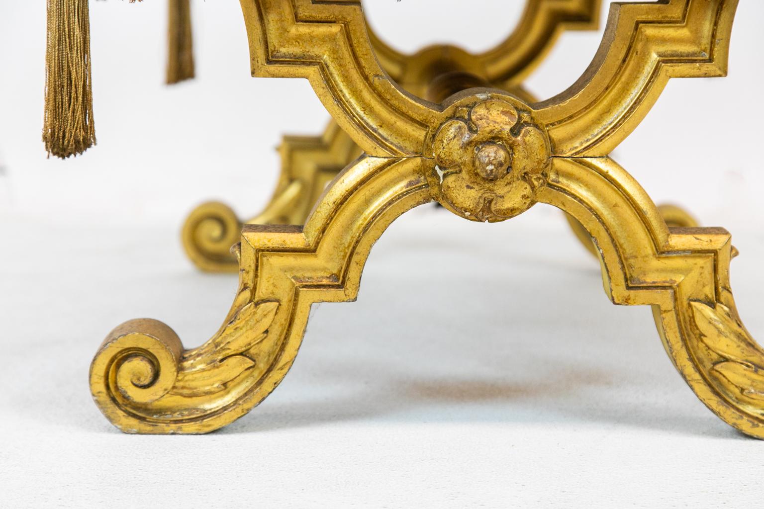 Fin du XIXe siècle Tabouret anglais à brancards dorés en vente