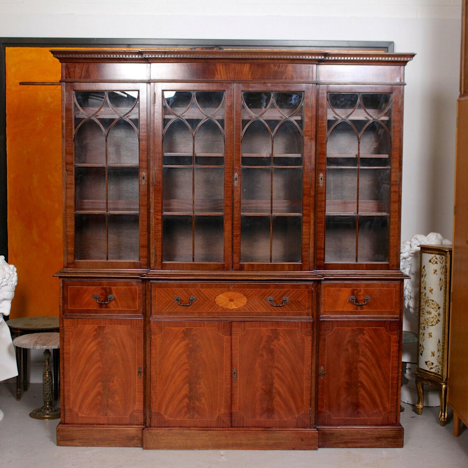 English Glazed Breakfront Secrétaire Bureau Bookcase Astragal Library Cabinet In Good Condition In Newcastle upon Tyne, GB
