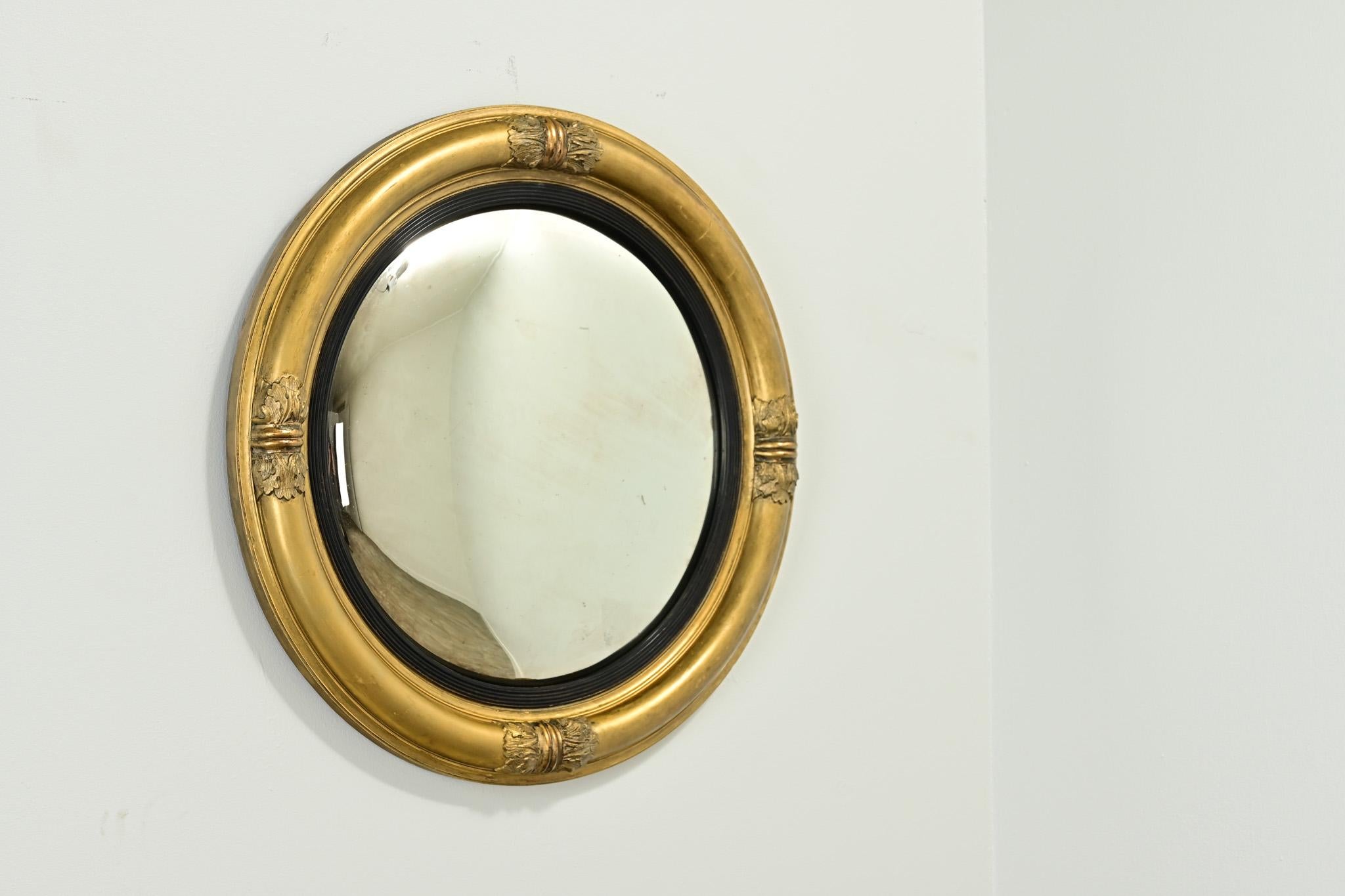 English Gold Gilt Convex Mirror For Sale 1