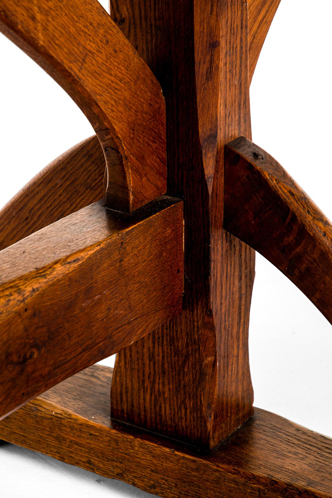 Table de réfectoire en Oak gothique anglais à la manière de E W Pugin en vente 2
