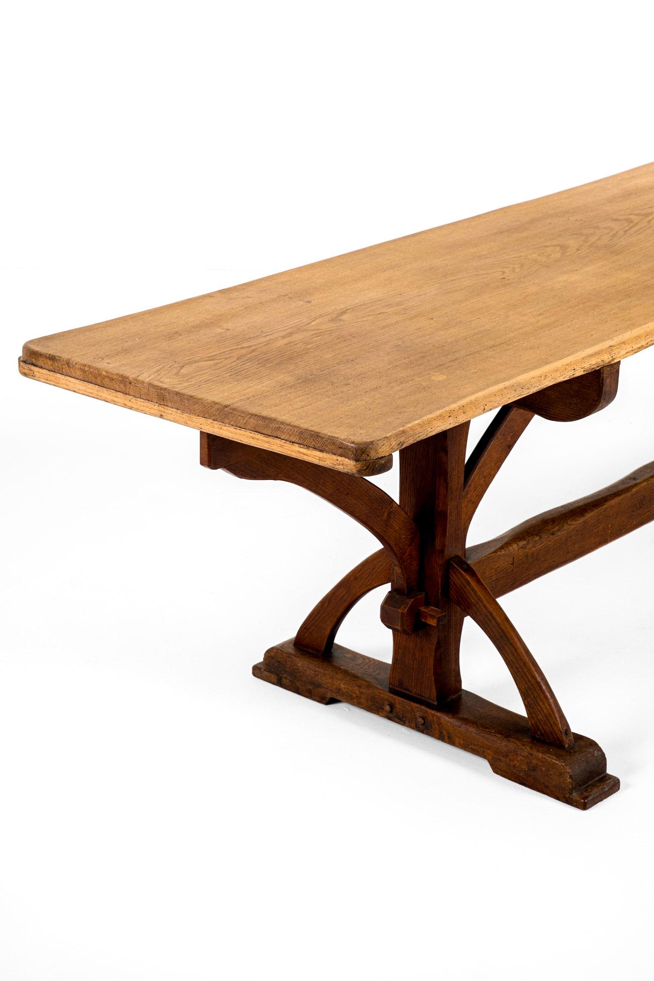XIXe siècle Table de réfectoire en Oak gothique anglais à la manière de E W Pugin en vente