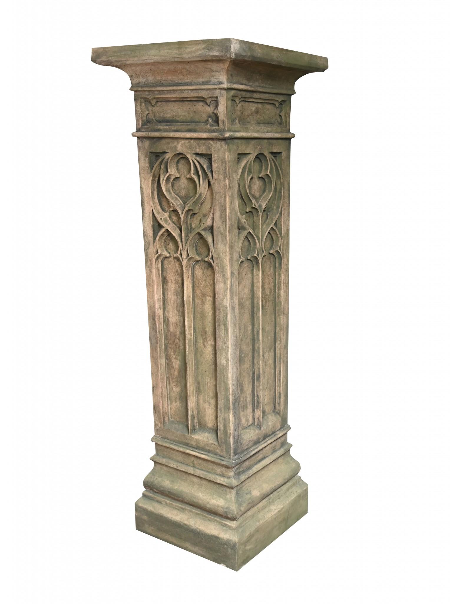 Altro Tavolo da giardino con colonna a piedistallo in stile gotico inglese A. Stone in vendita