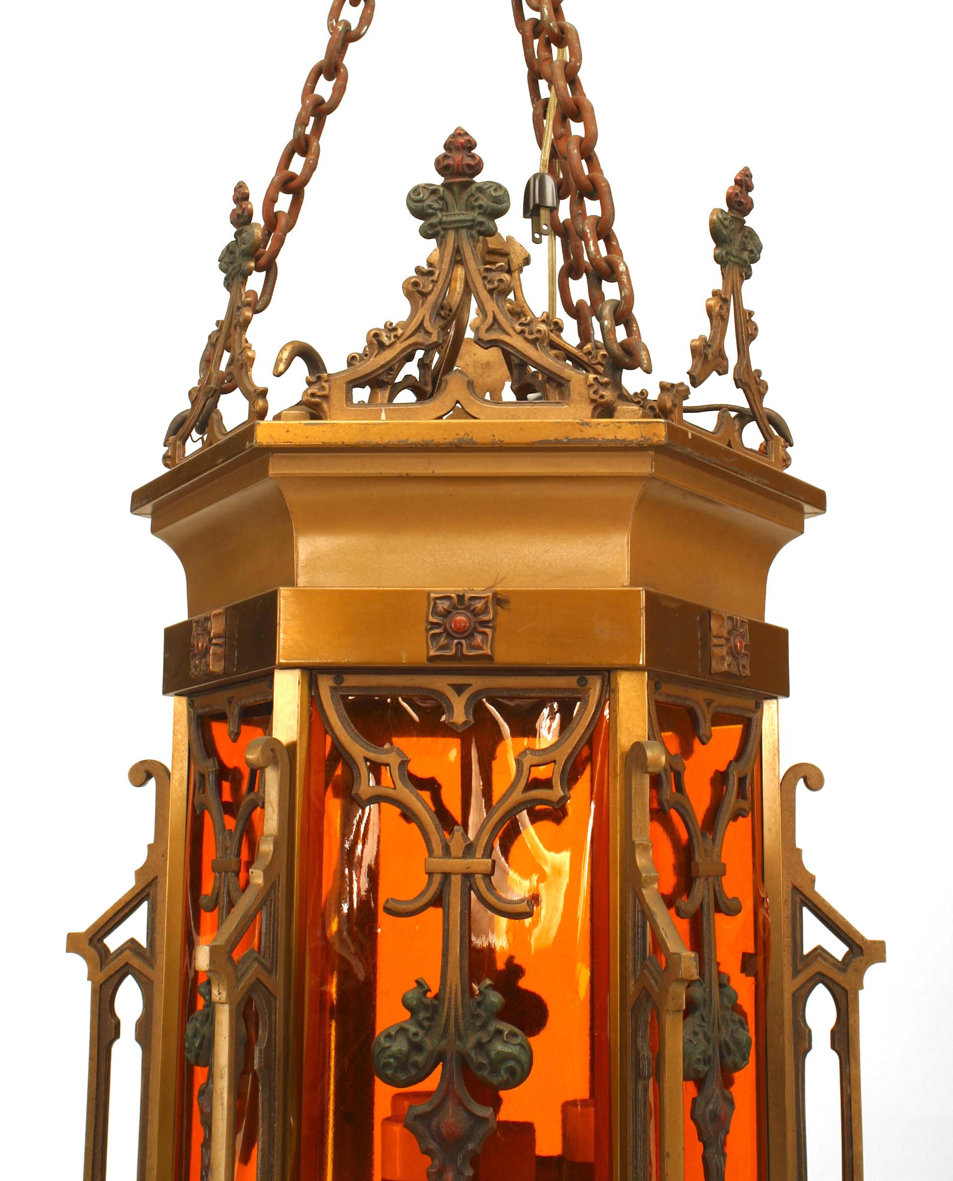 Néo-gothique 4 lanternes suspendues anglaises en bronze de style néo-gothique en vente