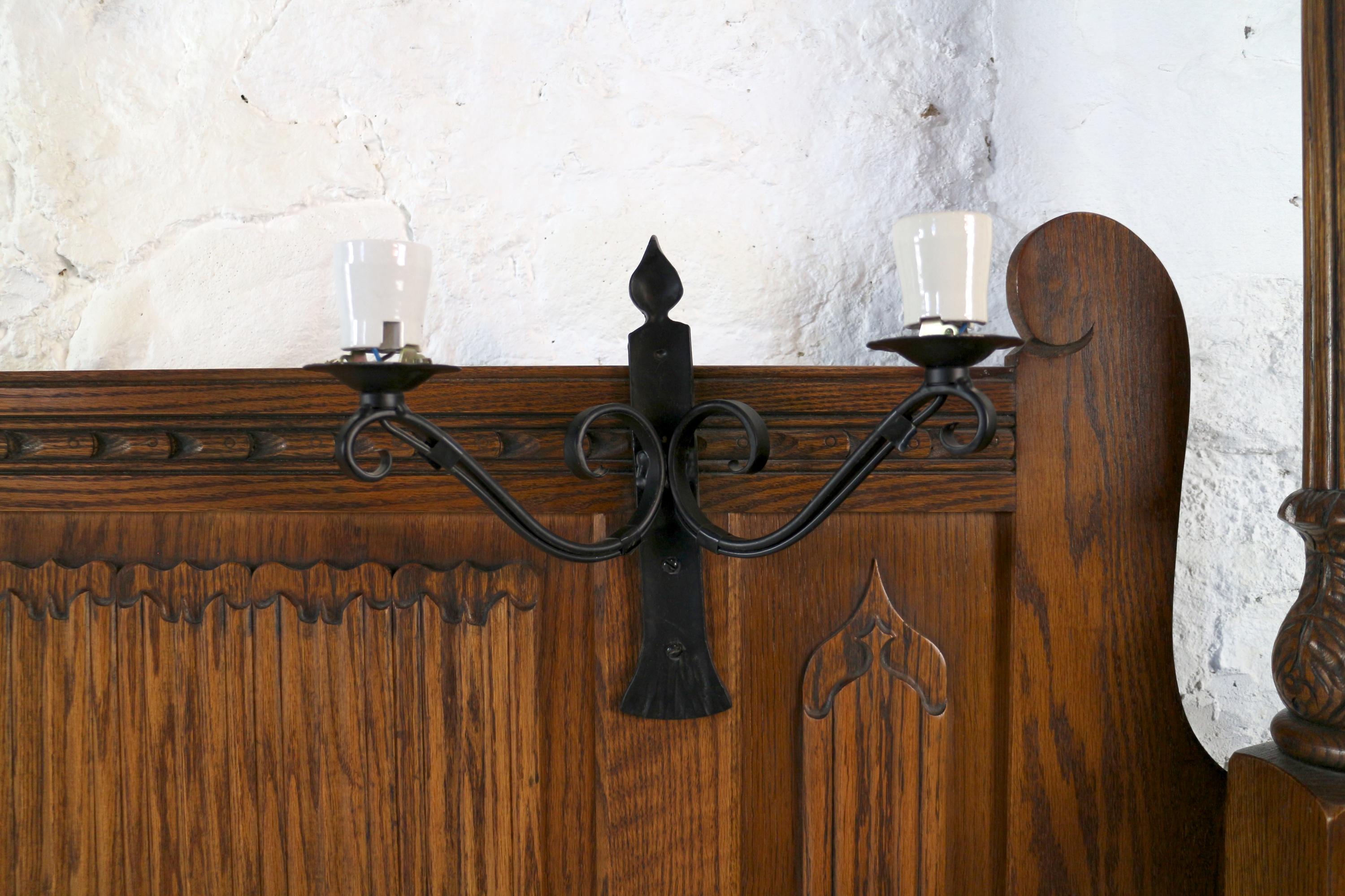 English Gothic/Tudor Style Oak Four-Poster Emperor Size Bed 8