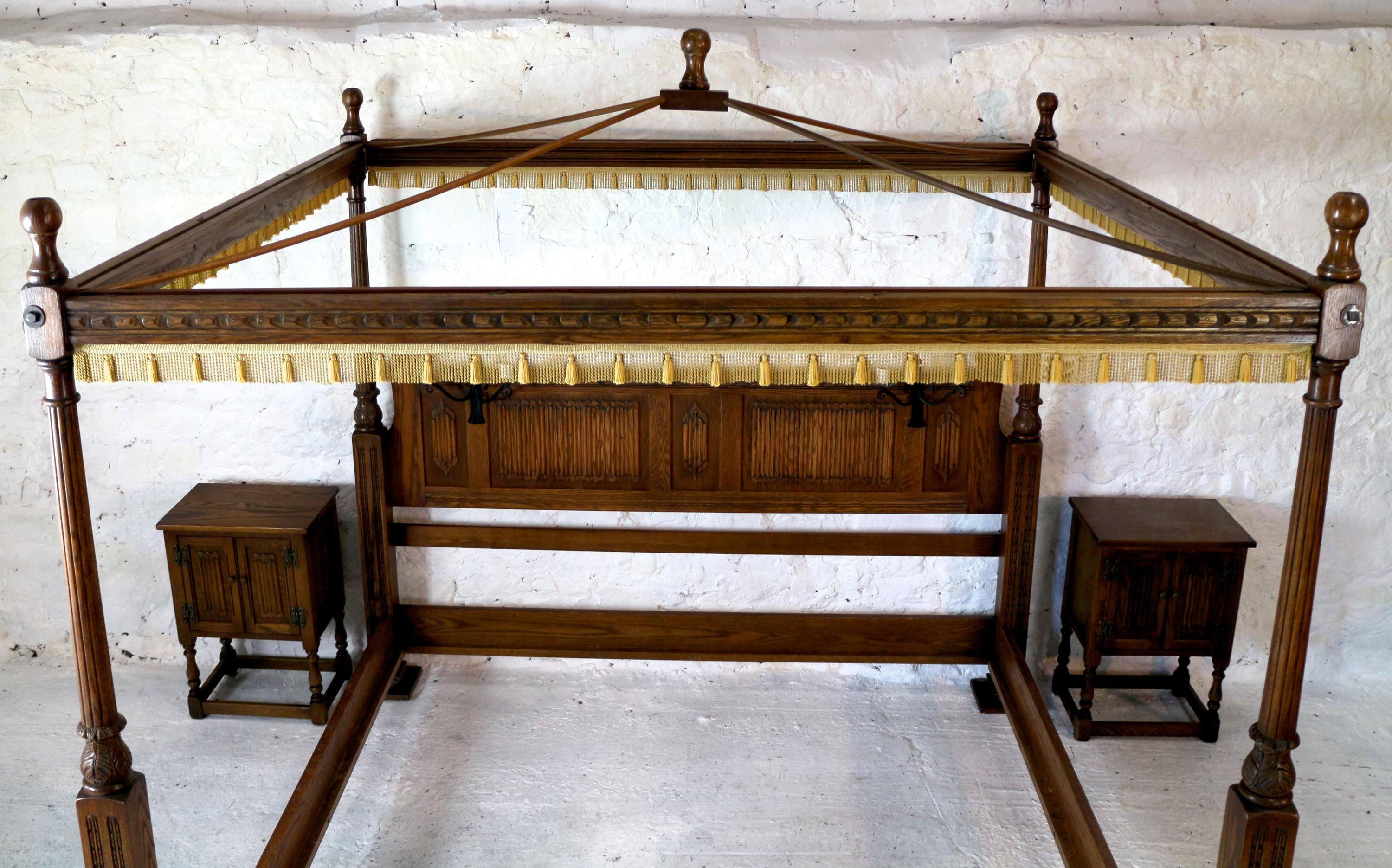 English Gothic/Tudor Style Oak Four-Poster Emperor Size Bed 12