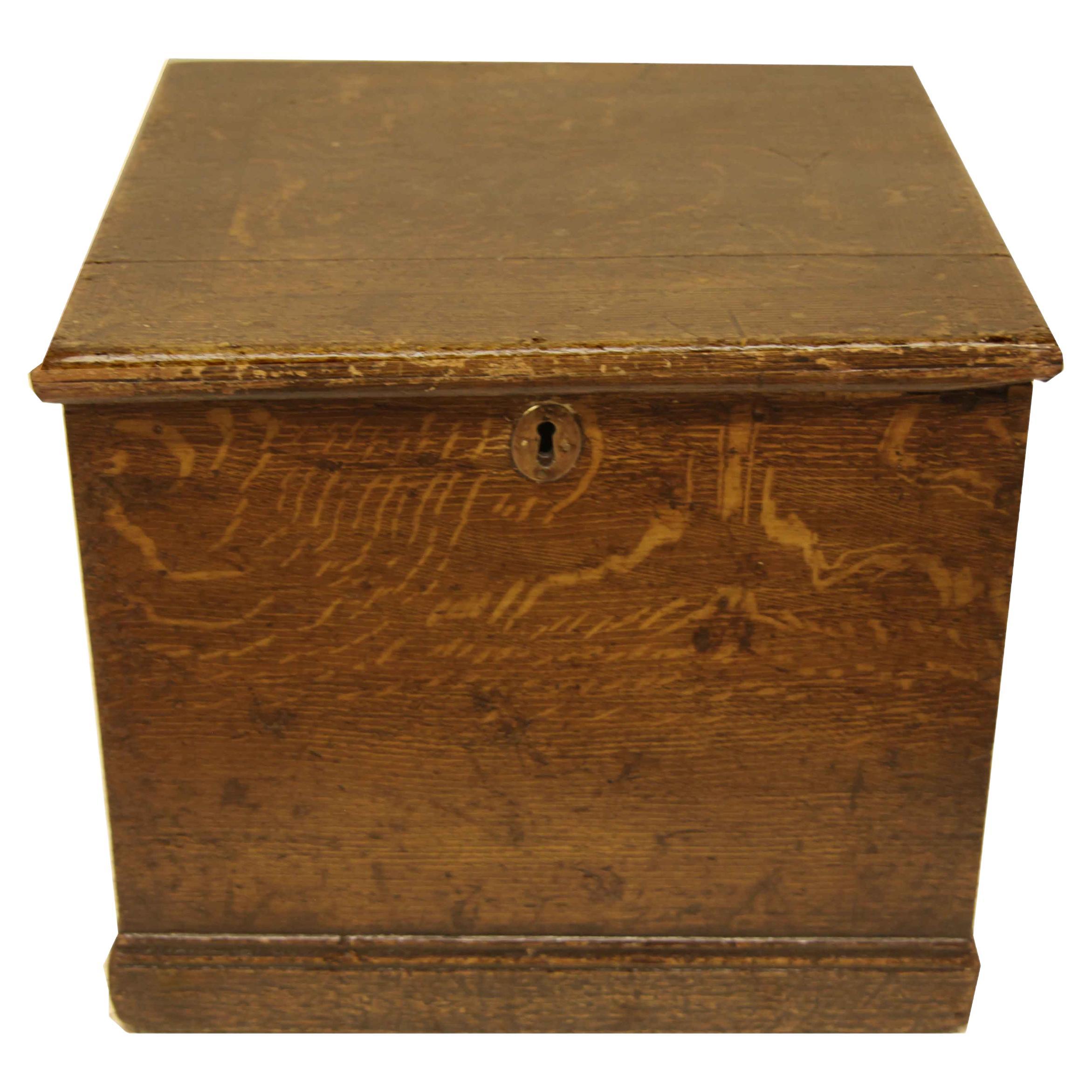 English Grain Painted Box For Sale