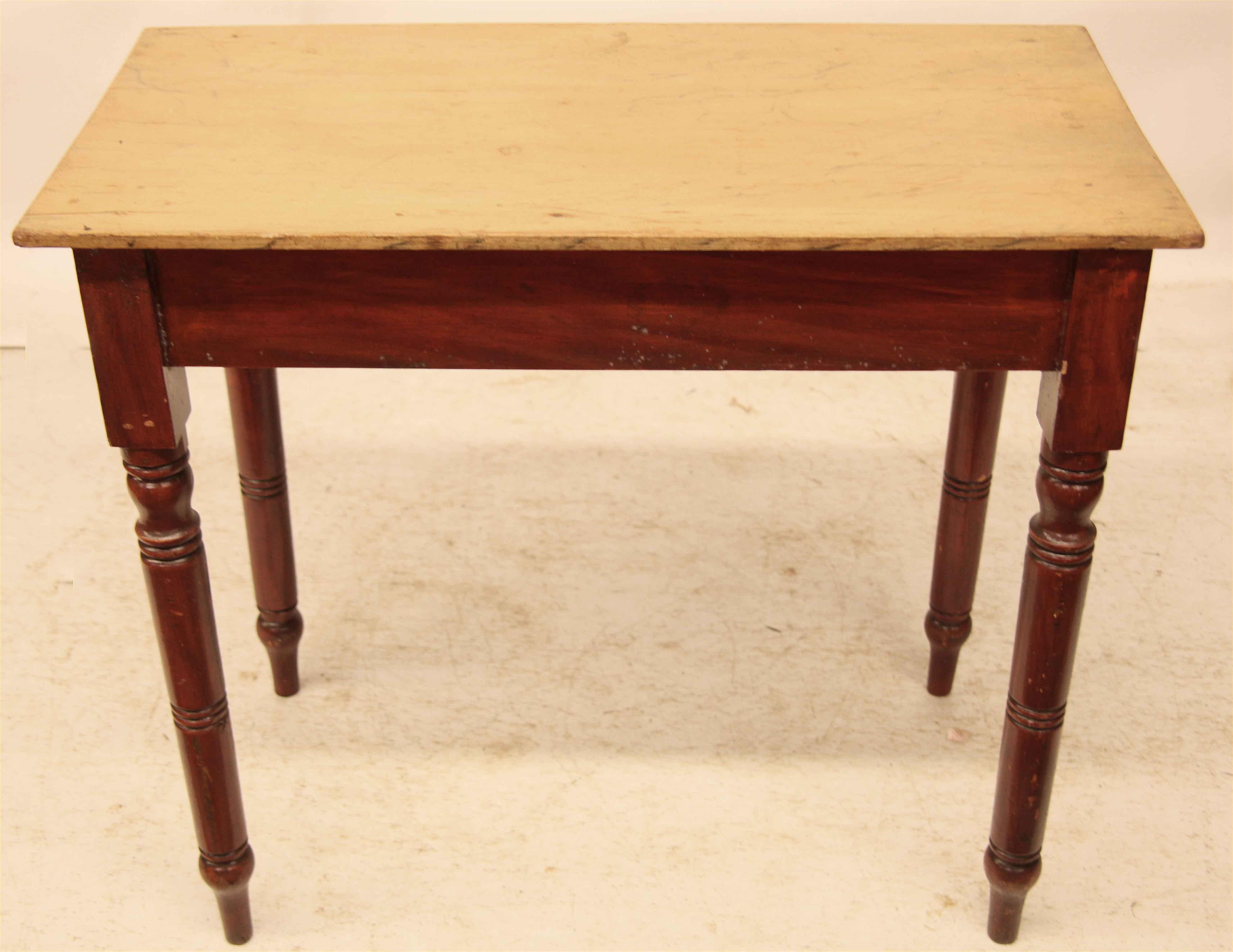 English Grain Painted One Drawer Table In Good Condition For Sale In Wilson, NC