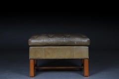English Gray Chesterfield Stool / Bench, 20th Century